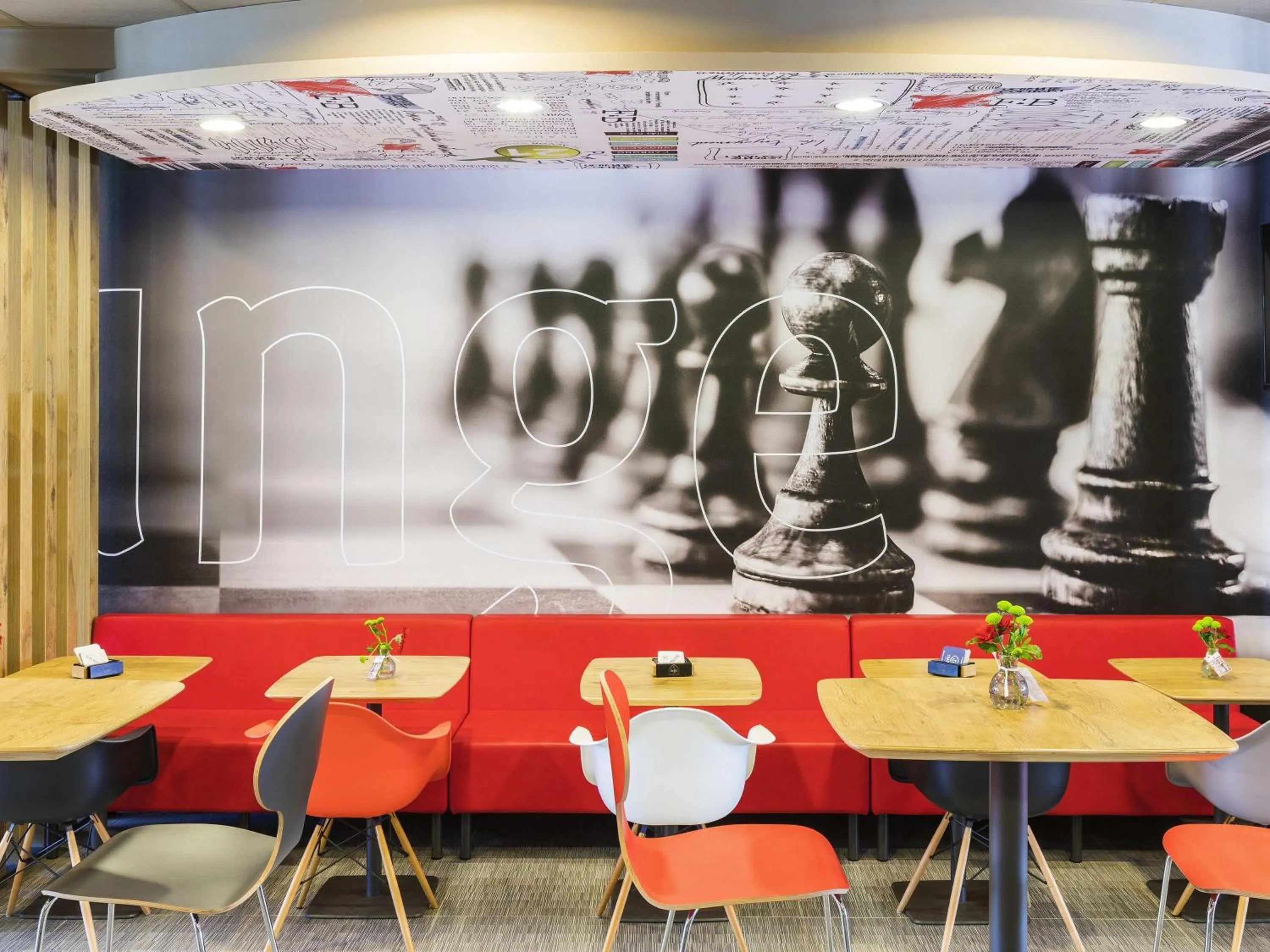 Lounge or bar in ibis De Haan