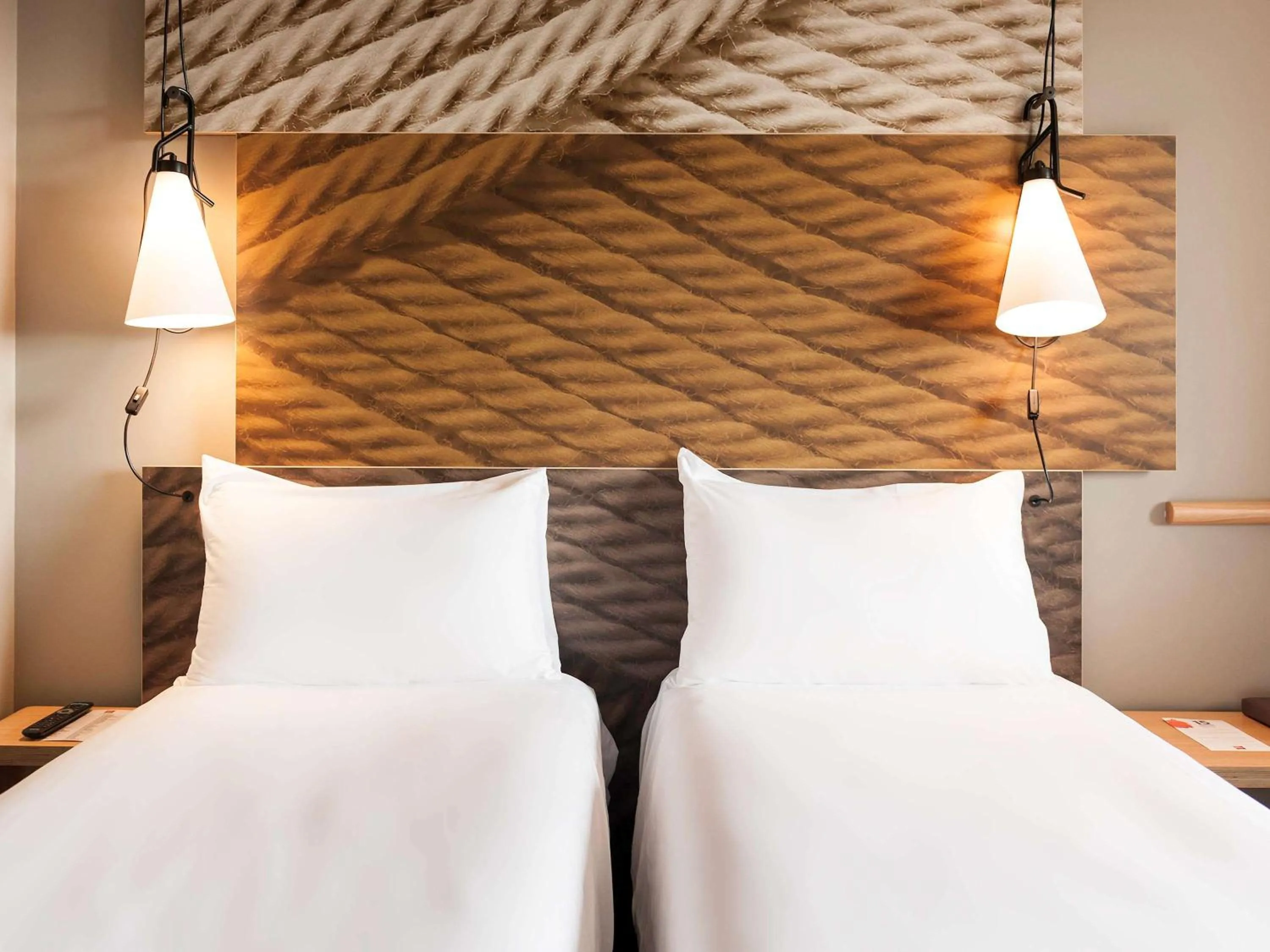 Photo of the whole room, Bed in ibis De Haan