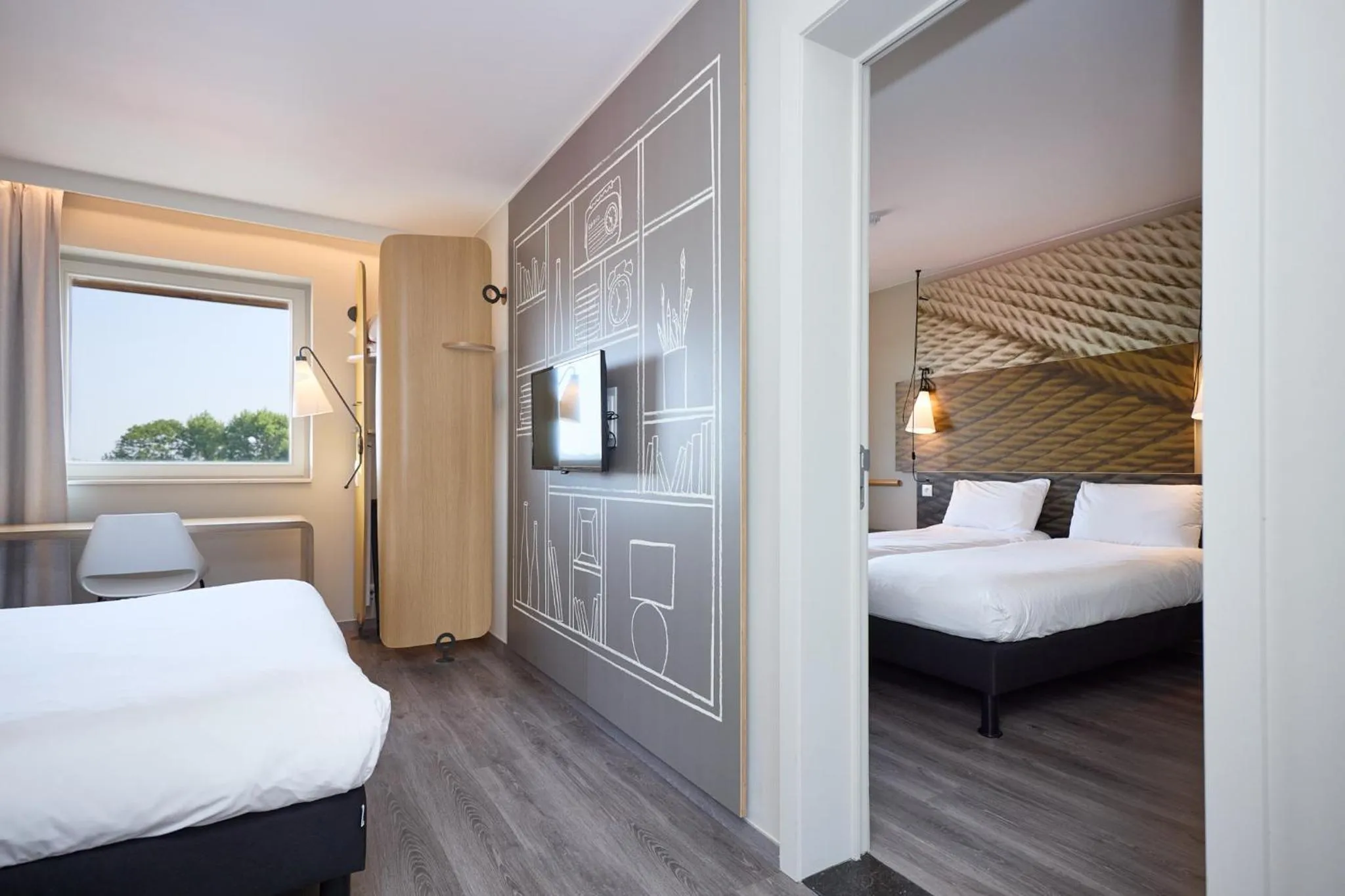 Bedroom, Bed in ibis De Haan