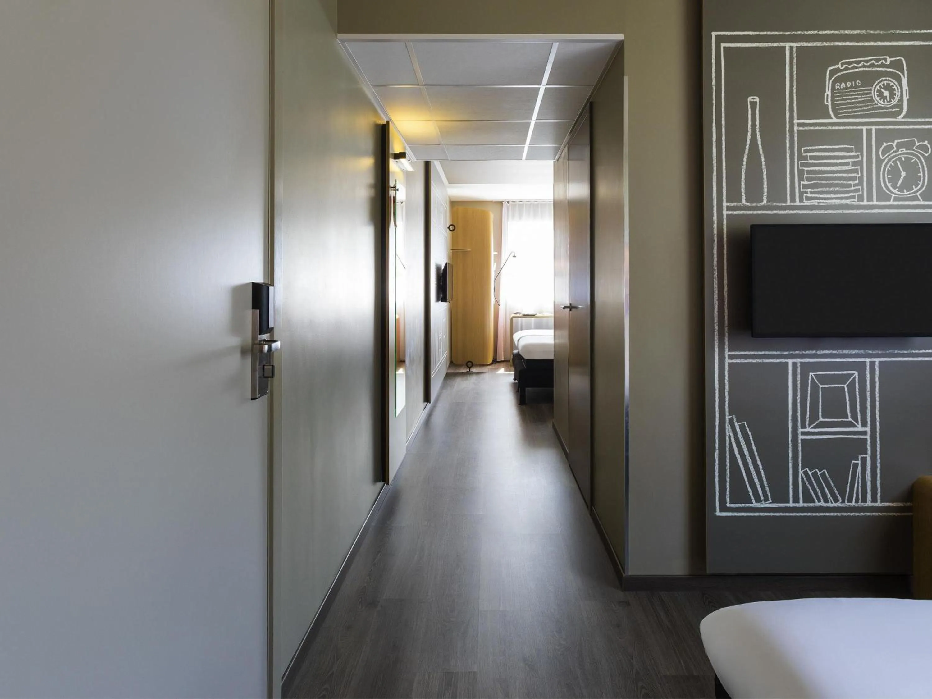 Bedroom, Bed in ibis De Haan