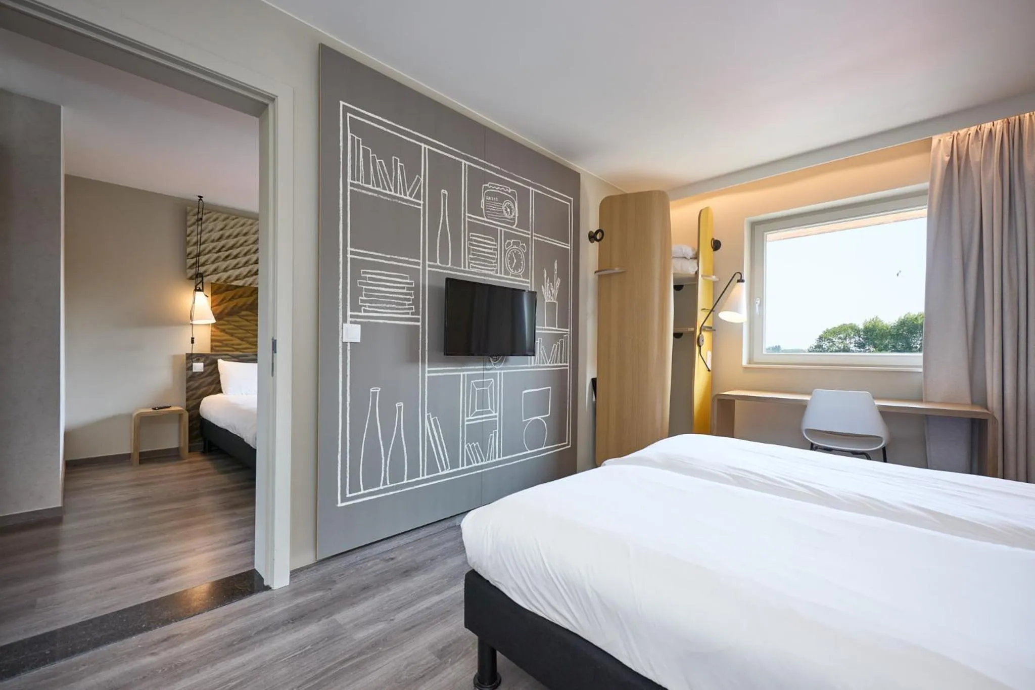 Bedroom, Bed in ibis De Haan