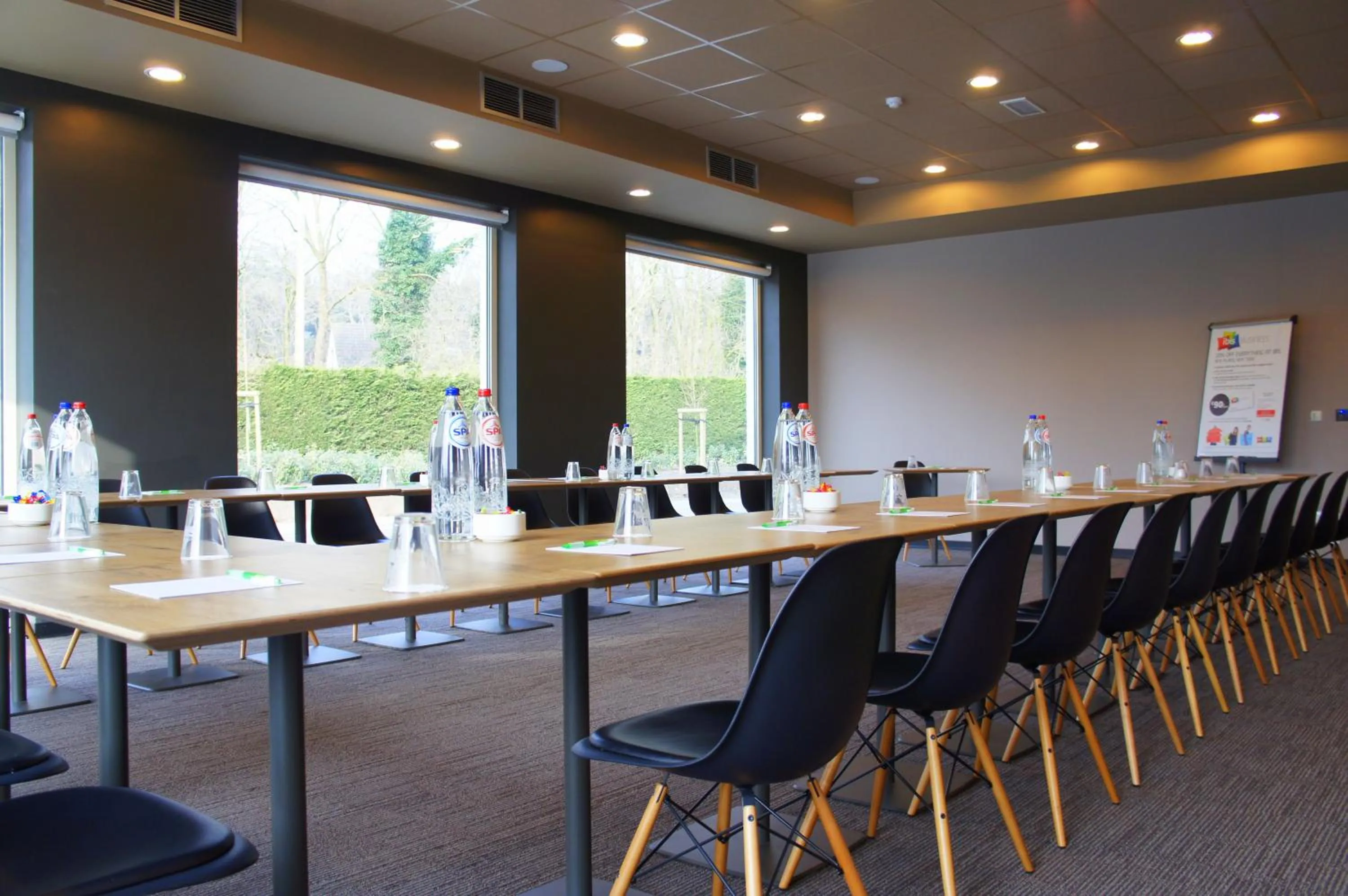 Banquet/Function facilities in ibis De Haan