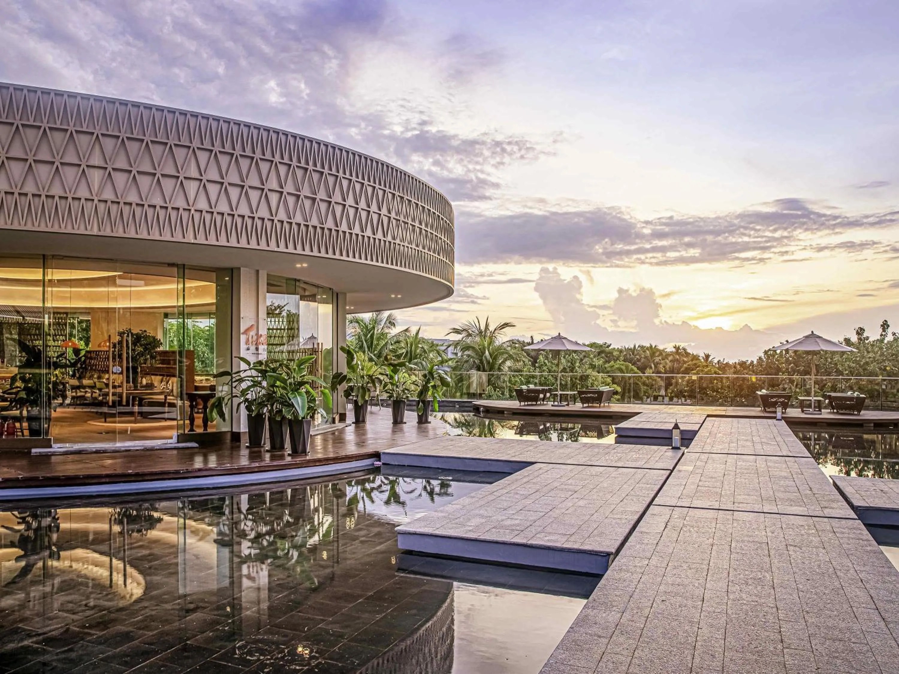 Restaurant/places to eat in Sofitel Sanya Leeman Resort