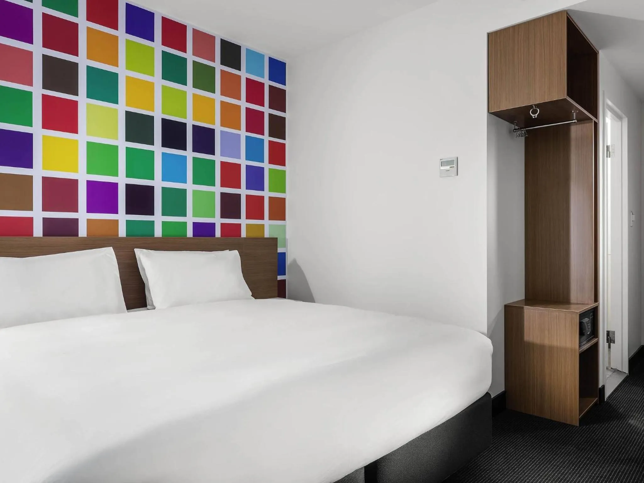 Bedroom, Bed in ibis Styles Brisbane Elizabeth Street