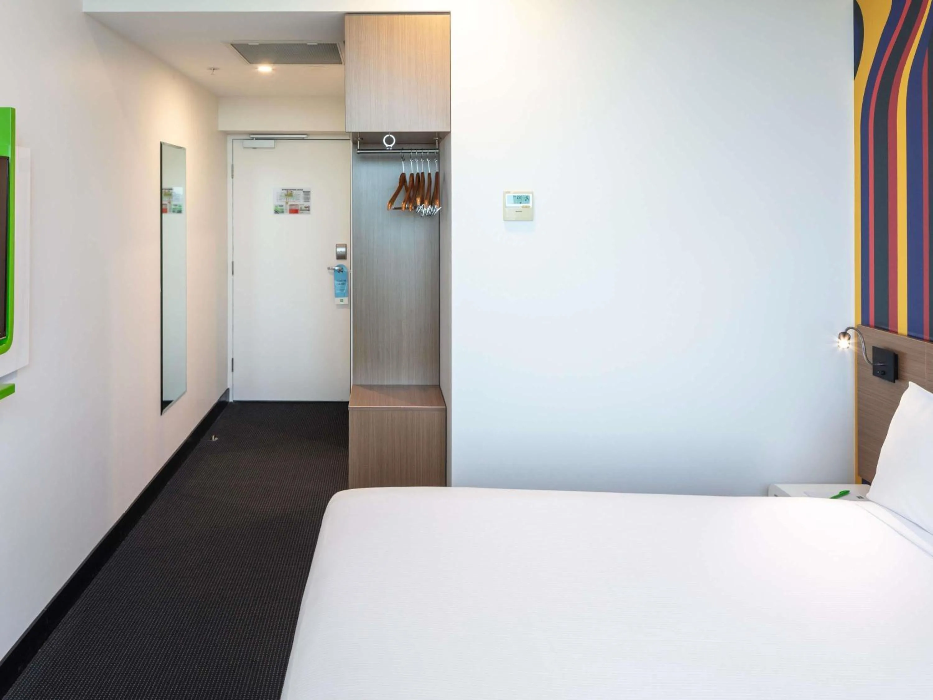 Bedroom, Bed in ibis Styles Brisbane Elizabeth Street