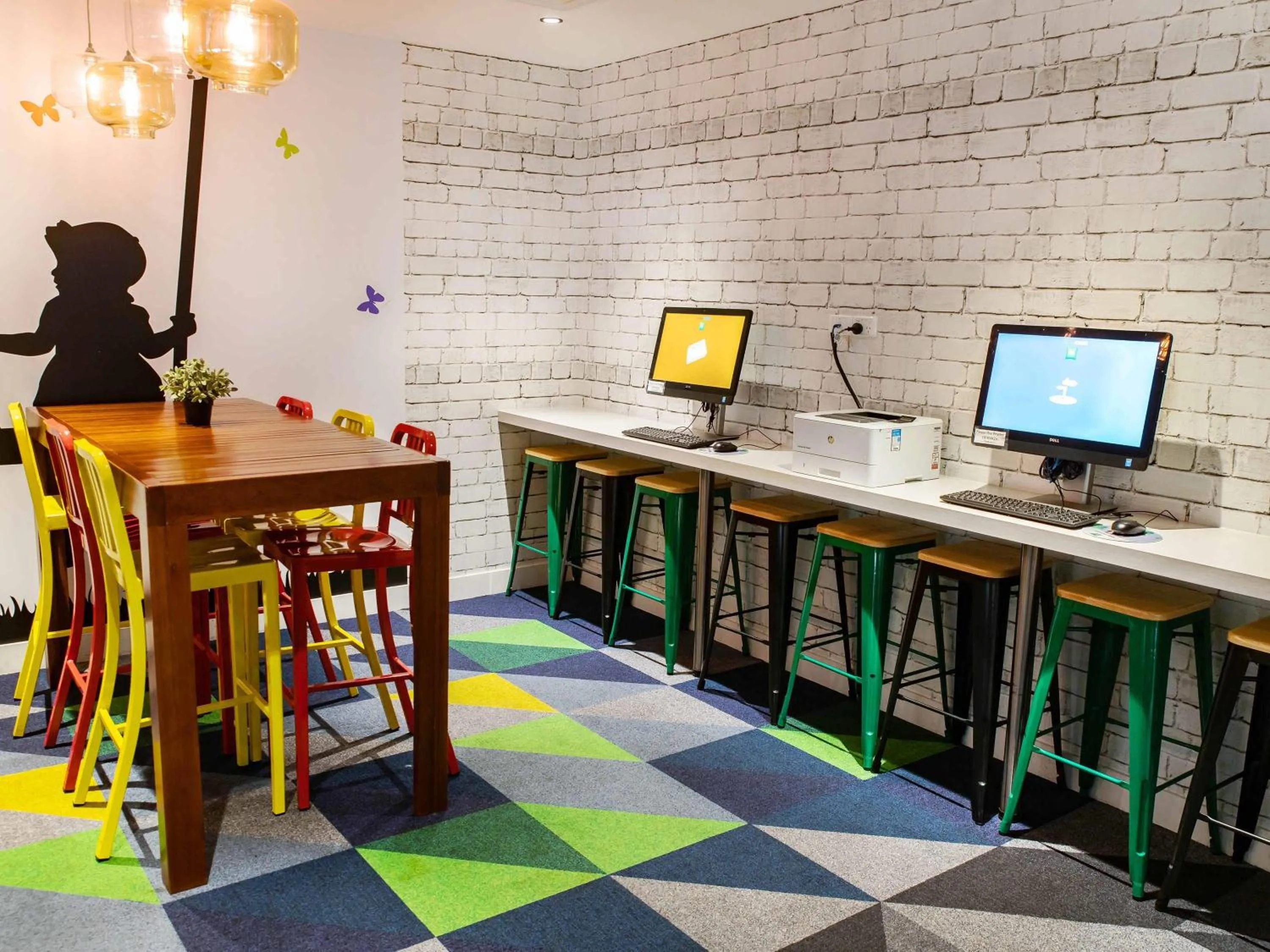 Meeting/conference room in ibis Styles Brisbane Elizabeth Street