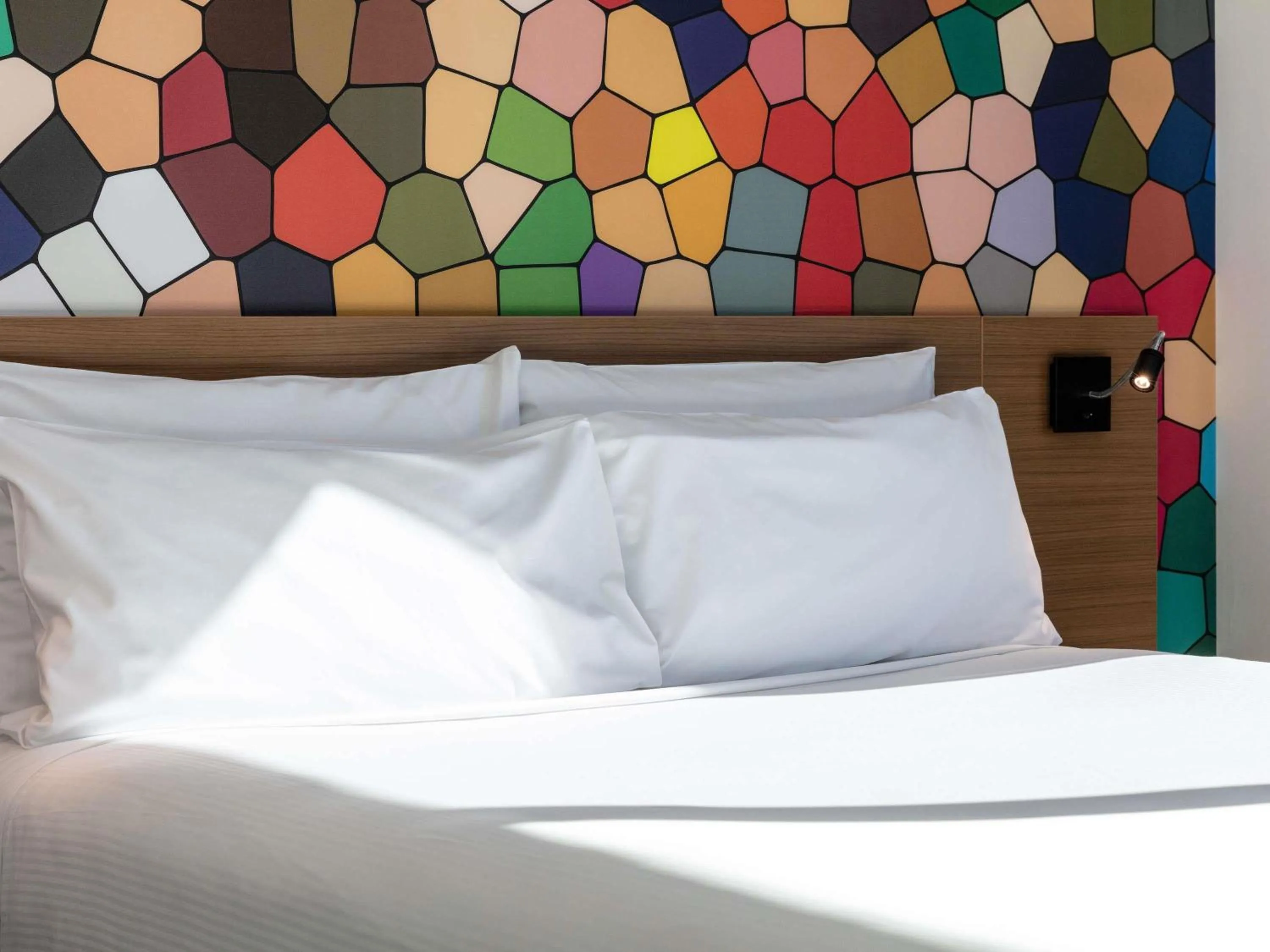 Bedroom, Bed in ibis Styles Brisbane Elizabeth Street