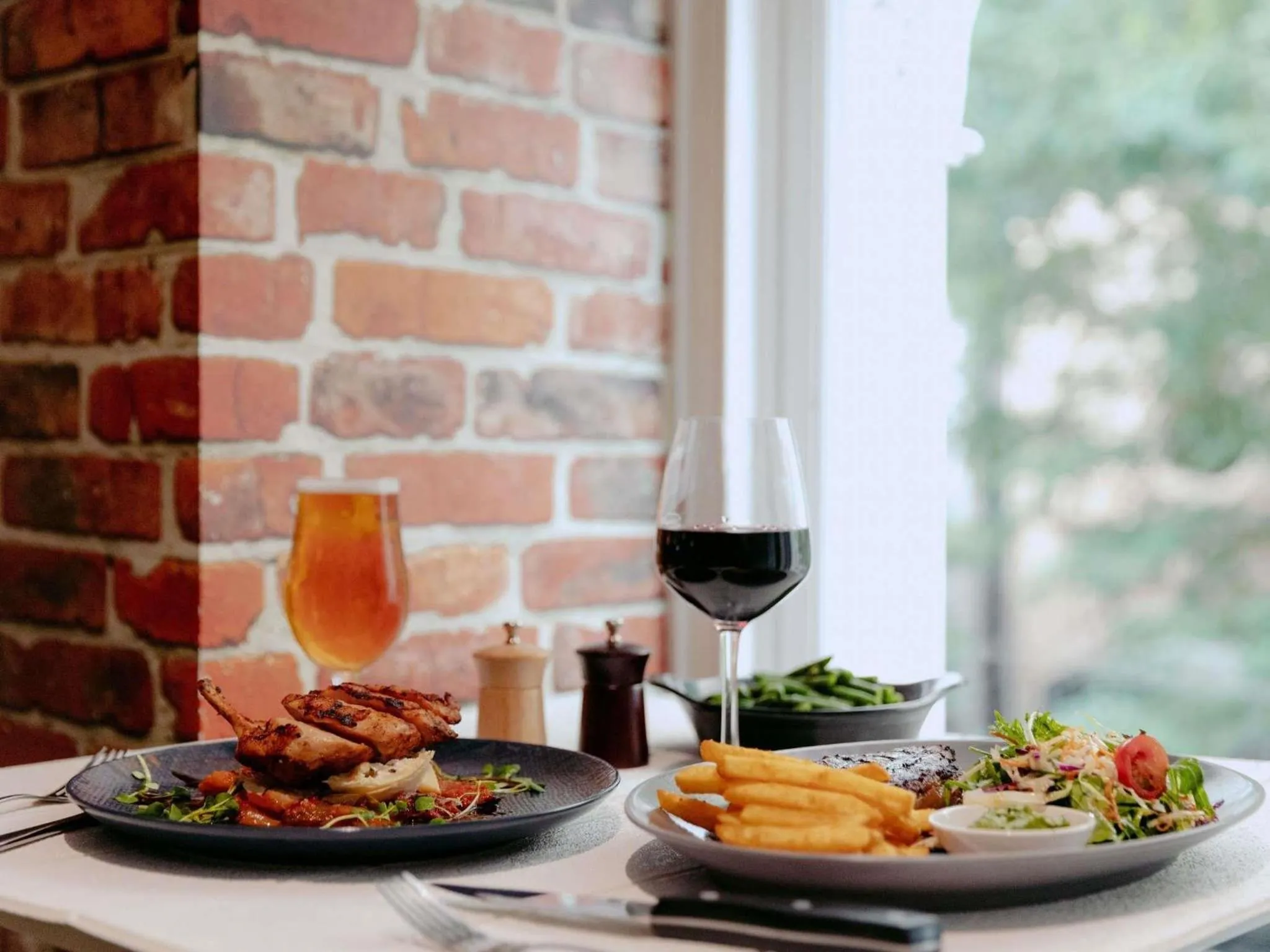 Restaurant/places to eat in ibis Styles Brisbane Elizabeth Street