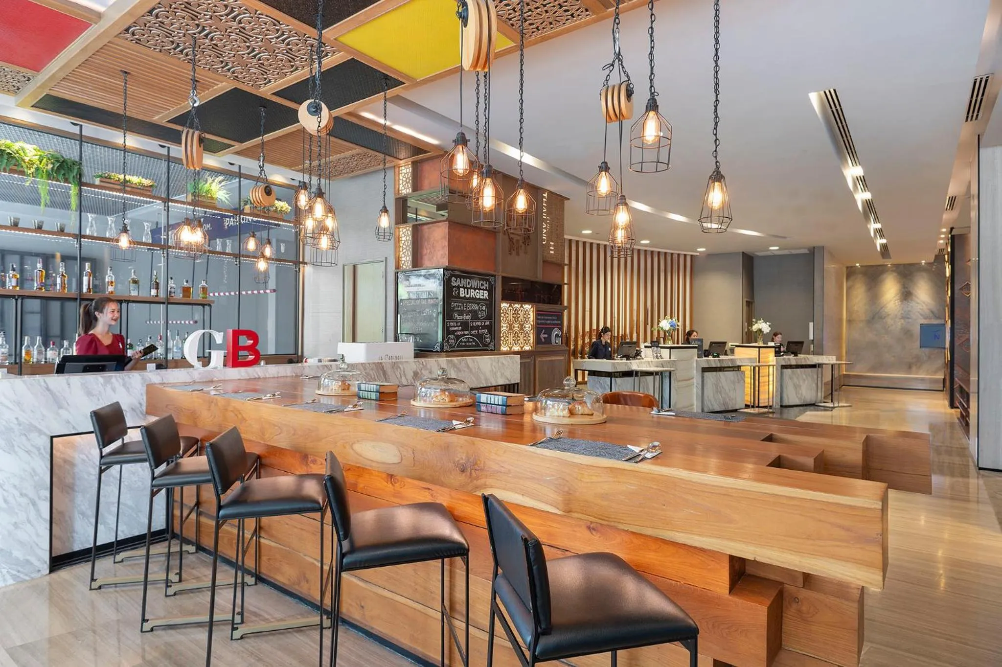 Lobby or reception in Novotel Bangkok Sukhumvit 20