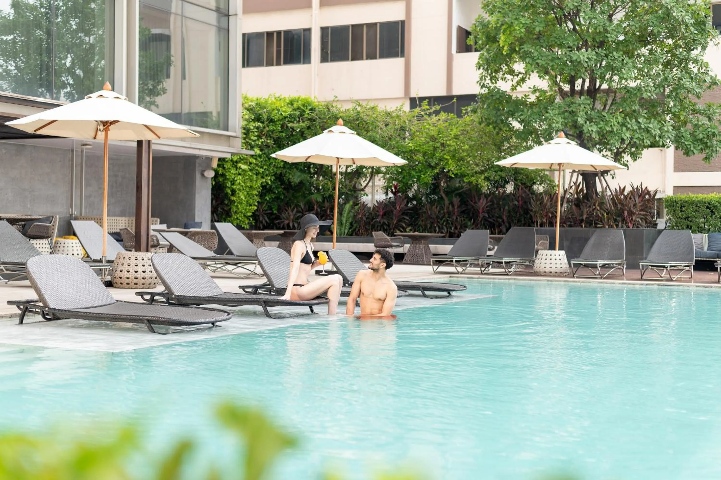 Swimming pool in Novotel Bangkok Sukhumvit 20