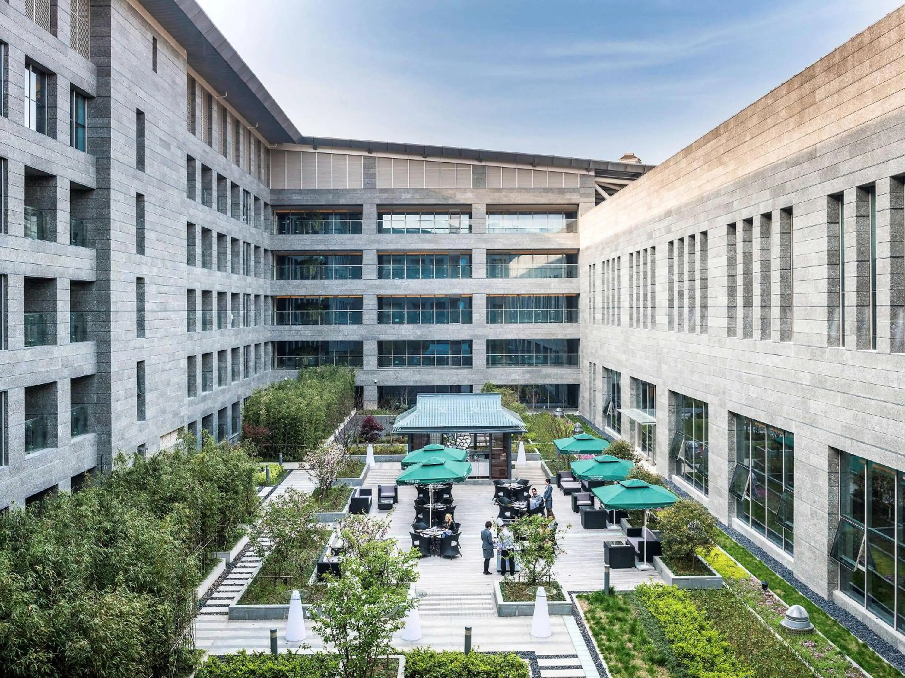 Restaurant/places to eat in NOVOTEL Jinji Lake Suzhou SIP