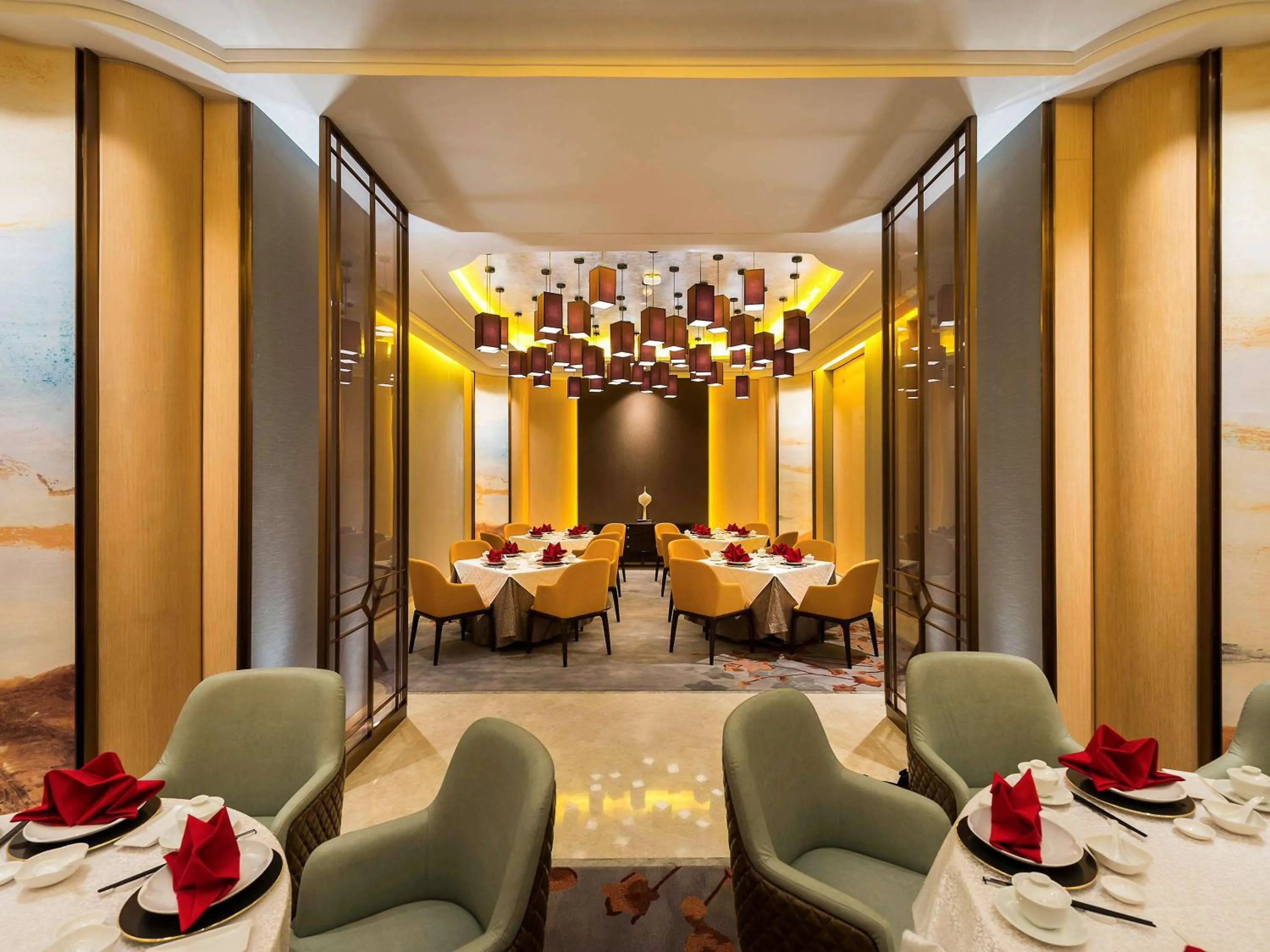 Restaurant/places to eat in NOVOTEL Jinji Lake Suzhou SIP