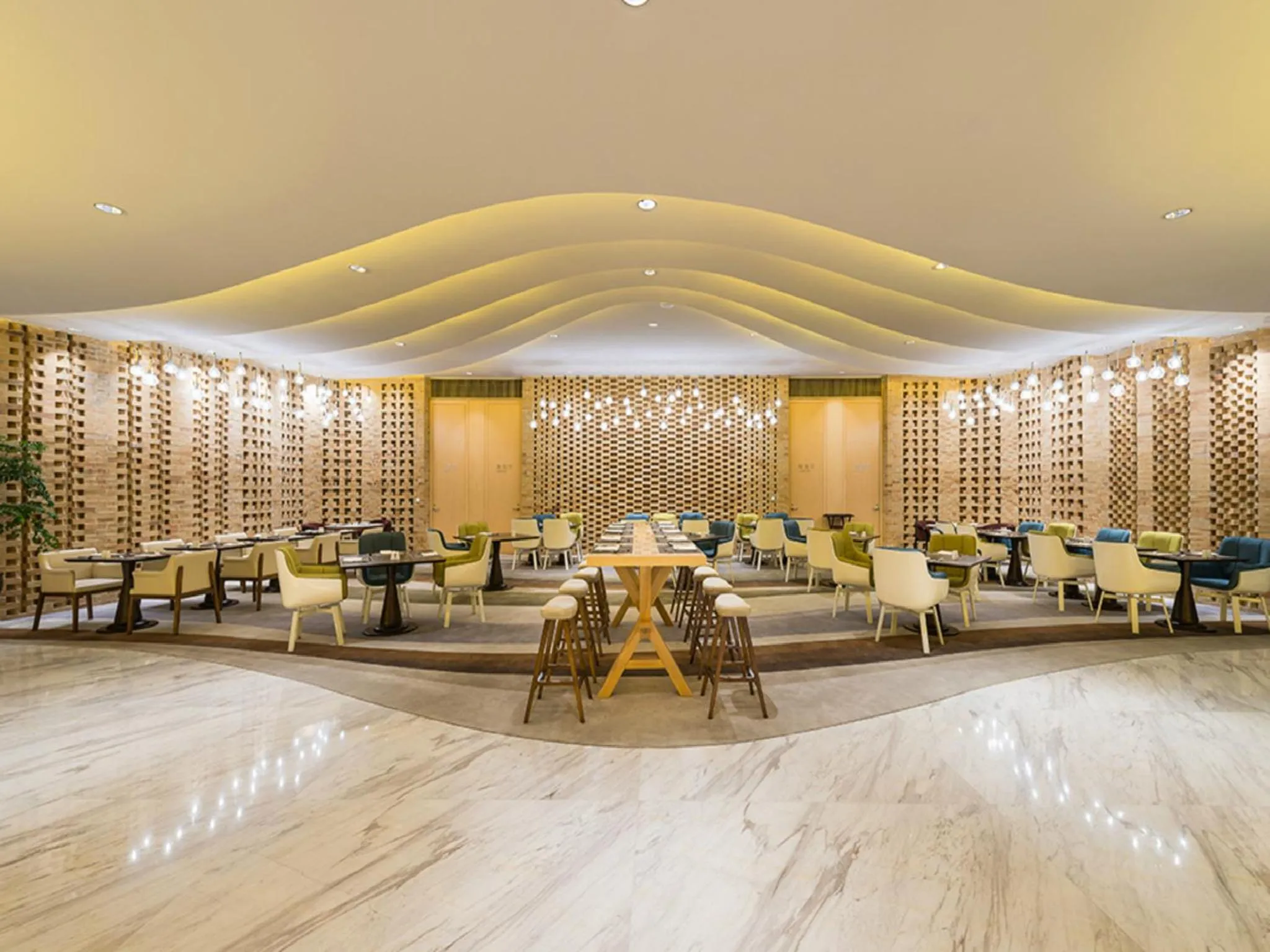 Restaurant/places to eat in NOVOTEL Jinji Lake Suzhou SIP