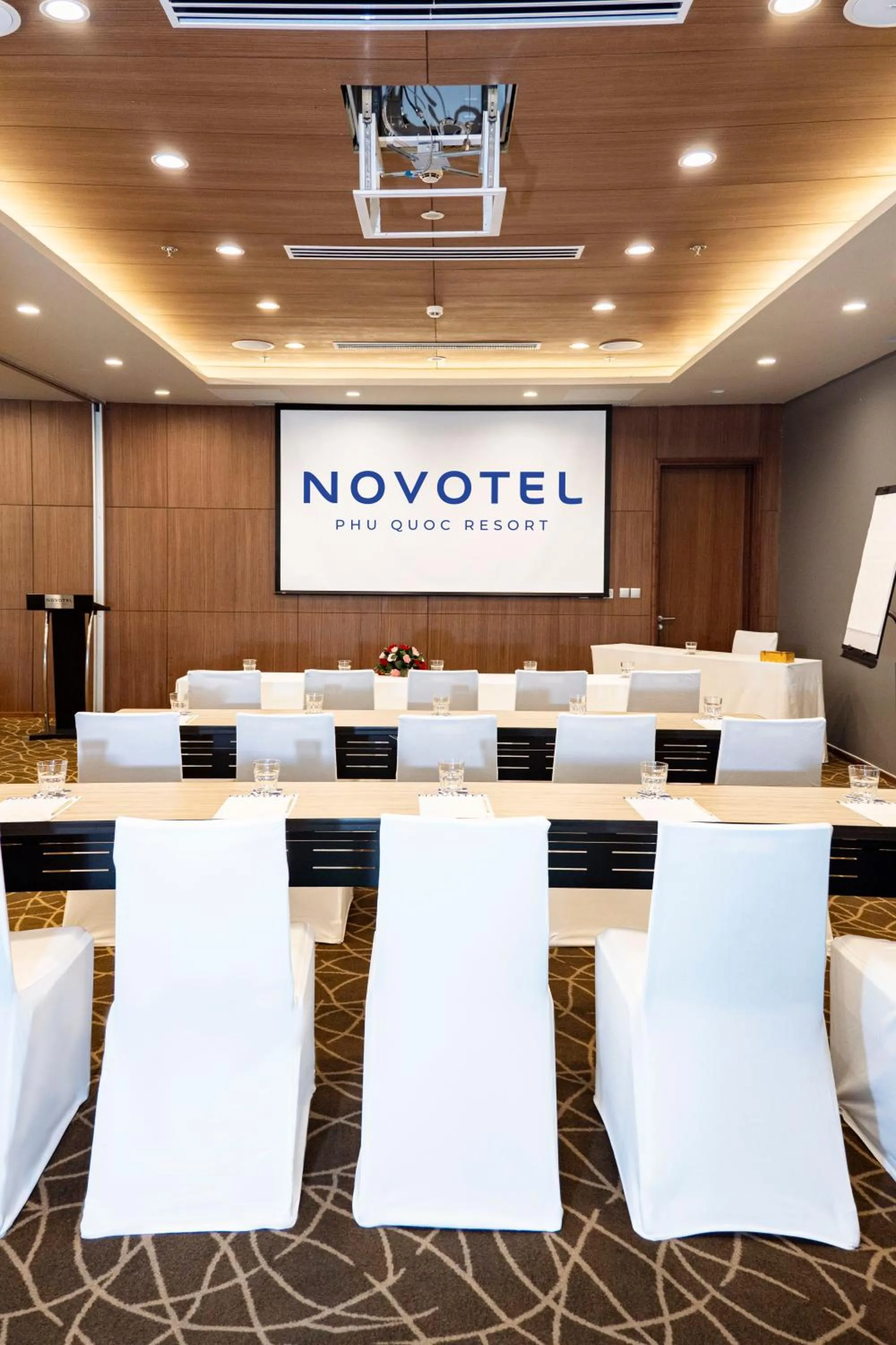 Meeting/conference room in Novotel Phu Quoc Resort