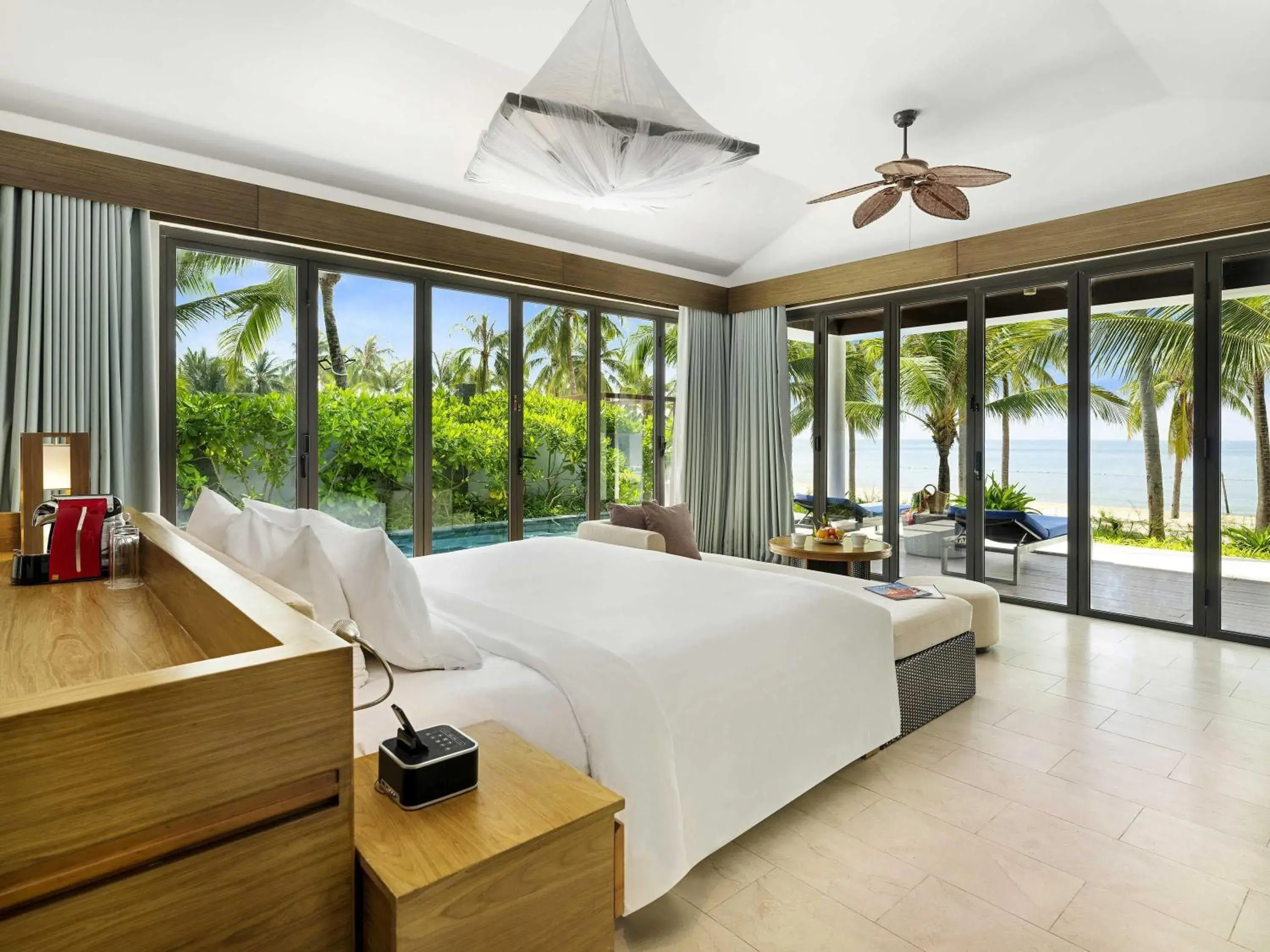 Deluxe Bungalow with Sea View and Private Pool in Novotel Phu Quoc Resort Deluxe Bungalow with Sea View and Private Pool in Novotel Phu Quoc Resort