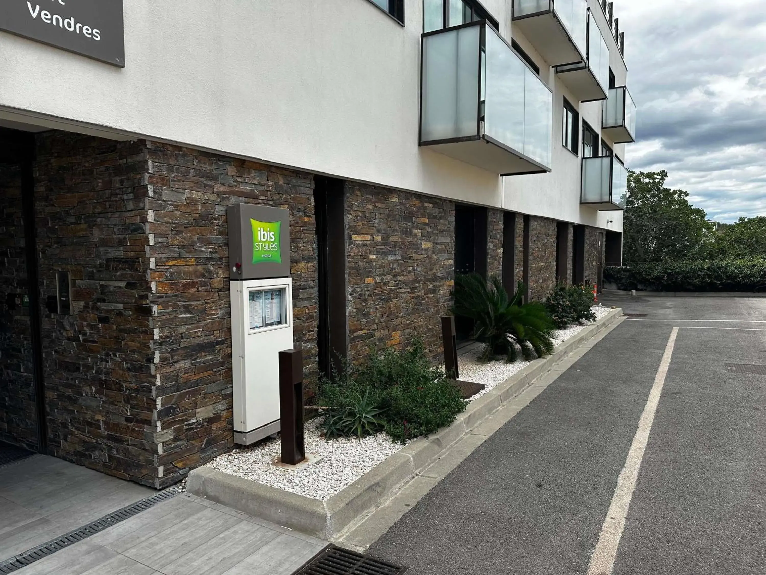 Property building in Ibis Styles Collioure Port Vendres Property building in Ibis Styles Collioure Port Vendres