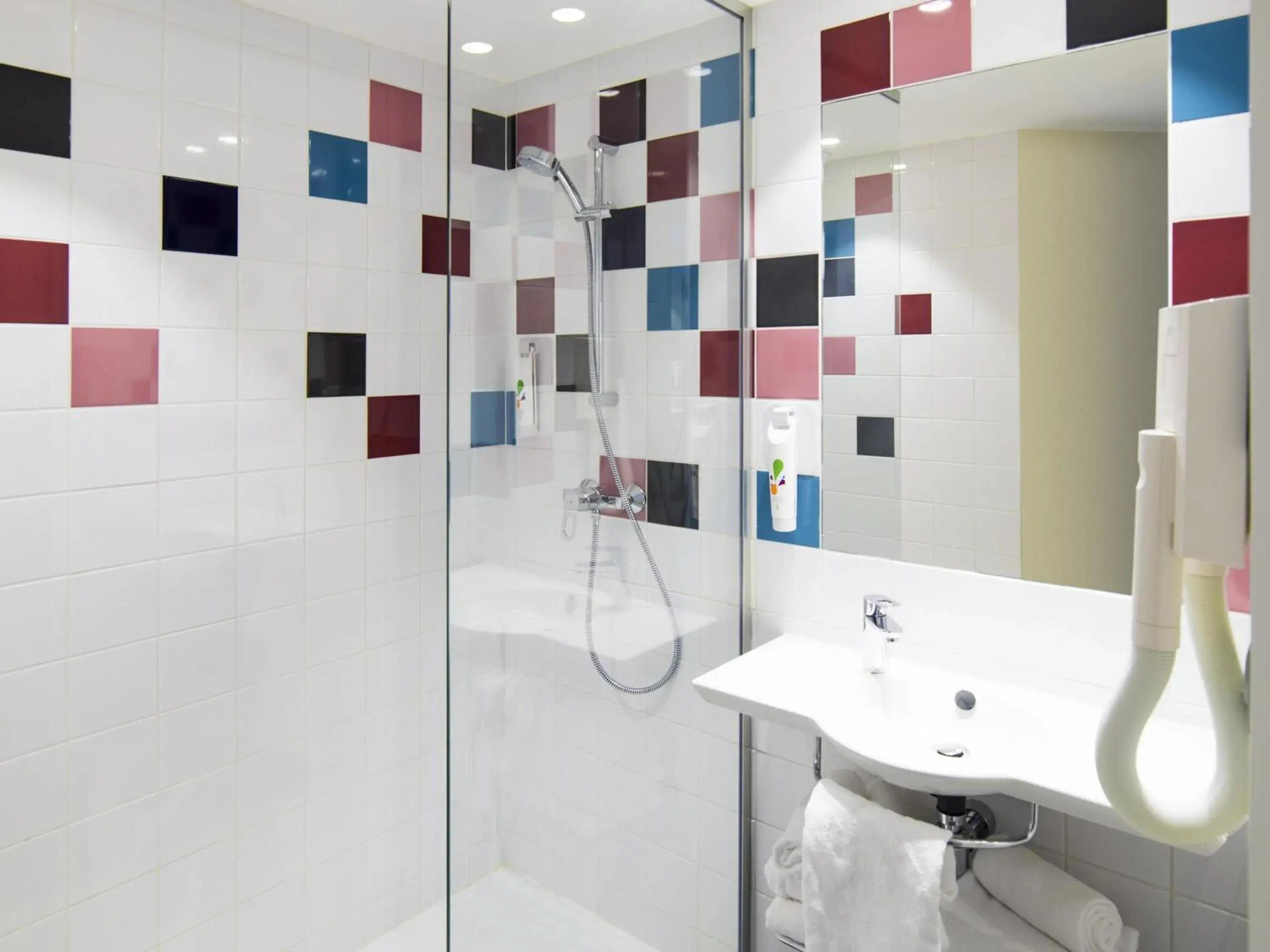 Bedroom in Ibis Styles Collioure Port Vendres Bedroom in Ibis Styles Collioure Port Vendres