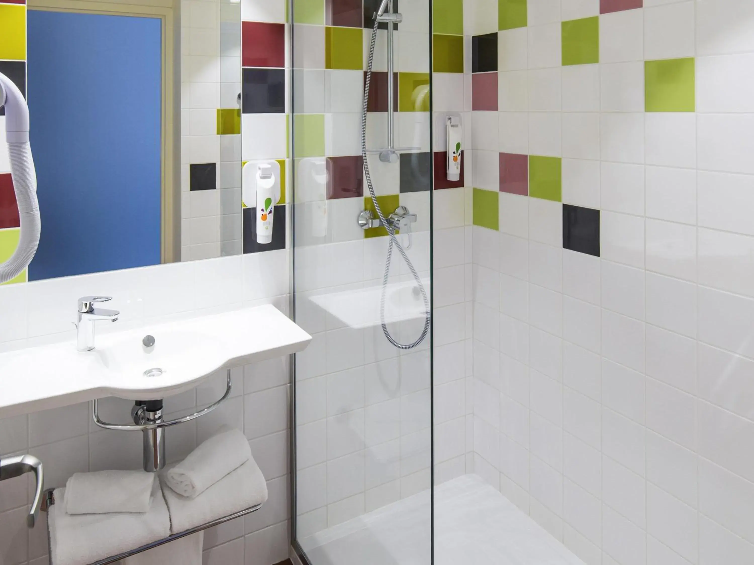 Bedroom in Ibis Styles Collioure Port Vendres Bedroom in Ibis Styles Collioure Port Vendres