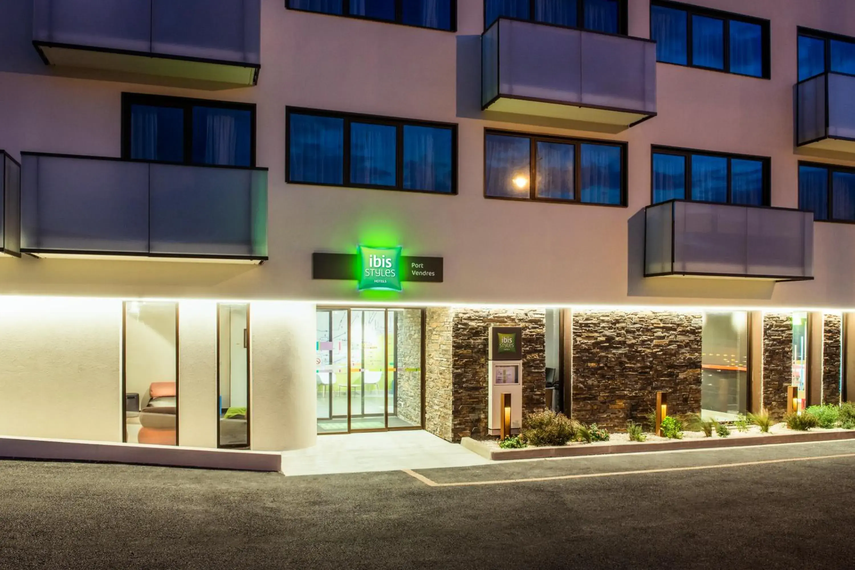 Facade/entrance in Ibis Styles Collioure Port Vendres Facade/entrance in Ibis Styles Collioure Port Vendres