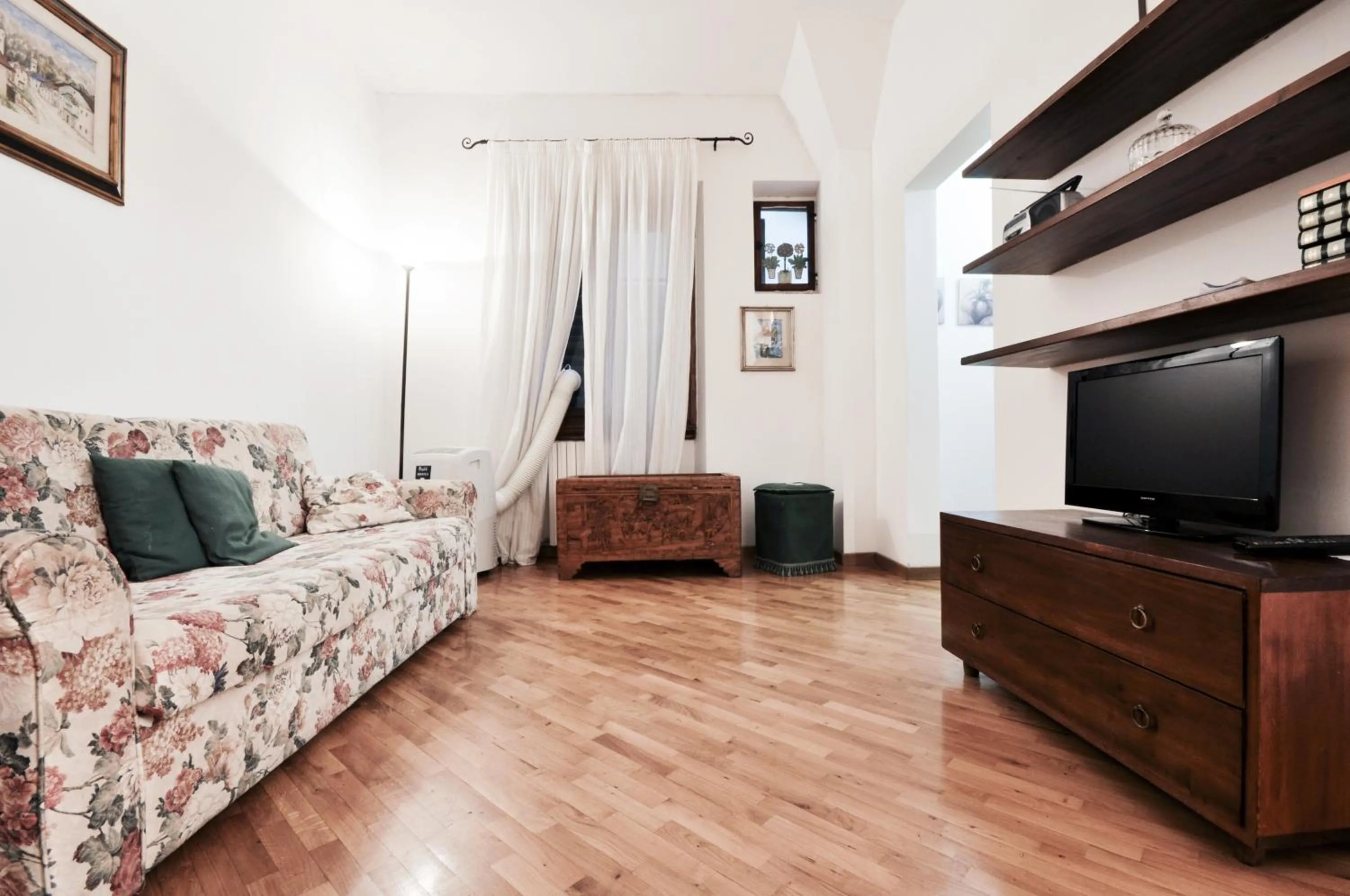 TV and multimedia in Uffizi Apartment 2