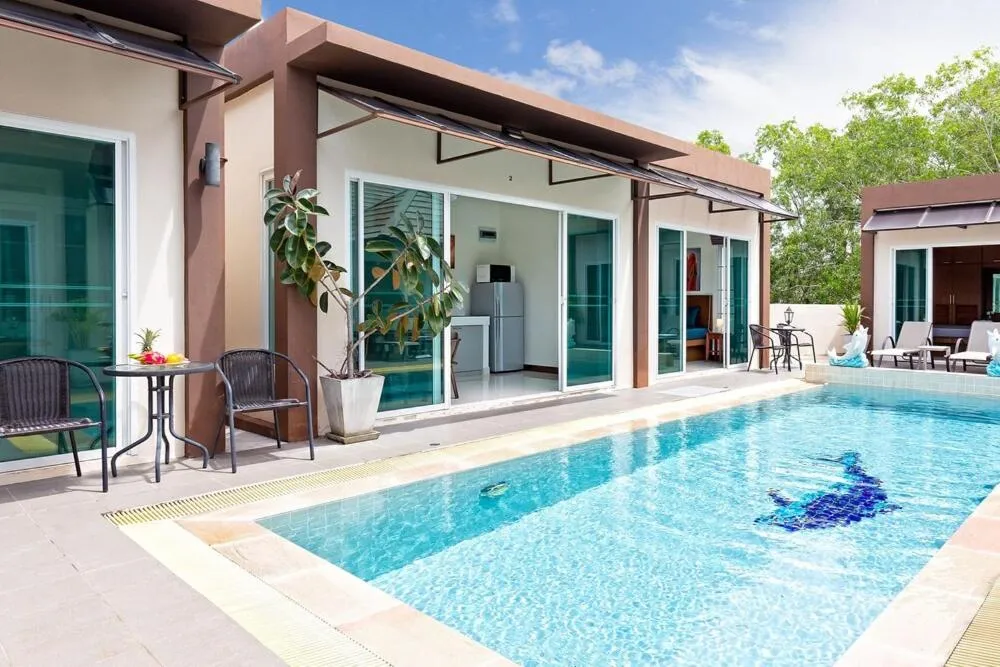 Swimming pool in Residence Harmonie