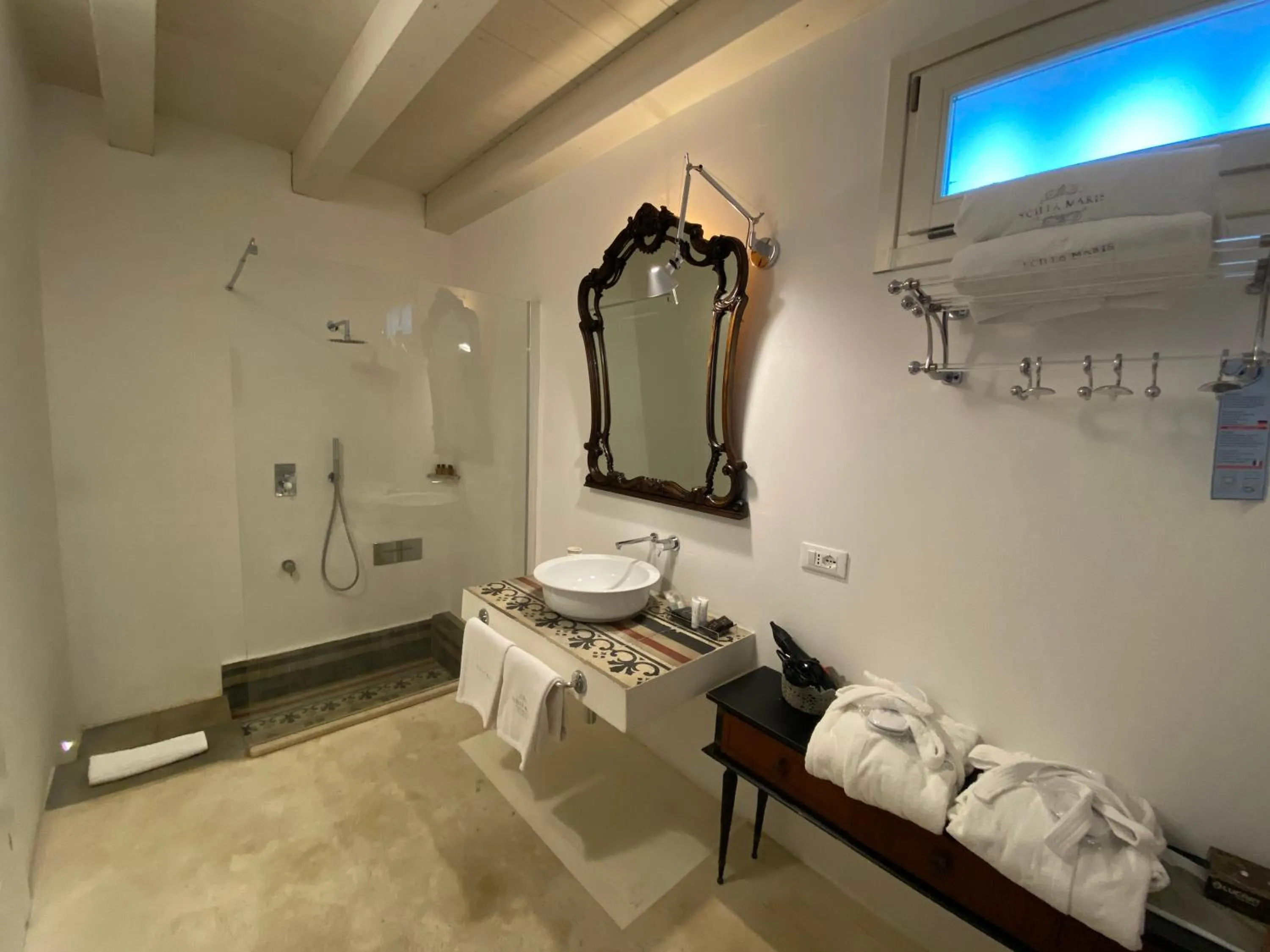 Bathroom in Scilla Maris Charming Suites