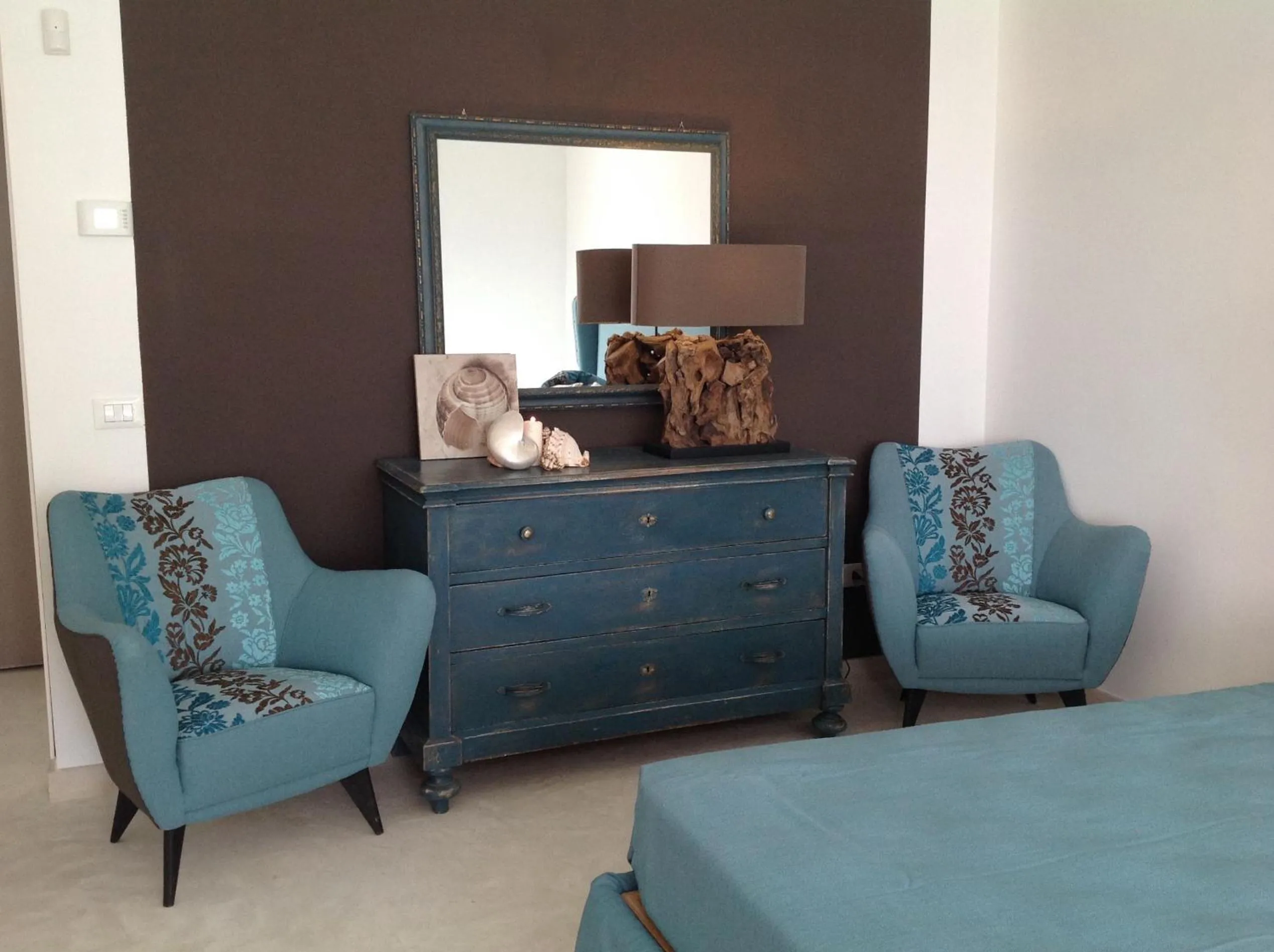 Decorative detail in Scilla Maris Charming Suites