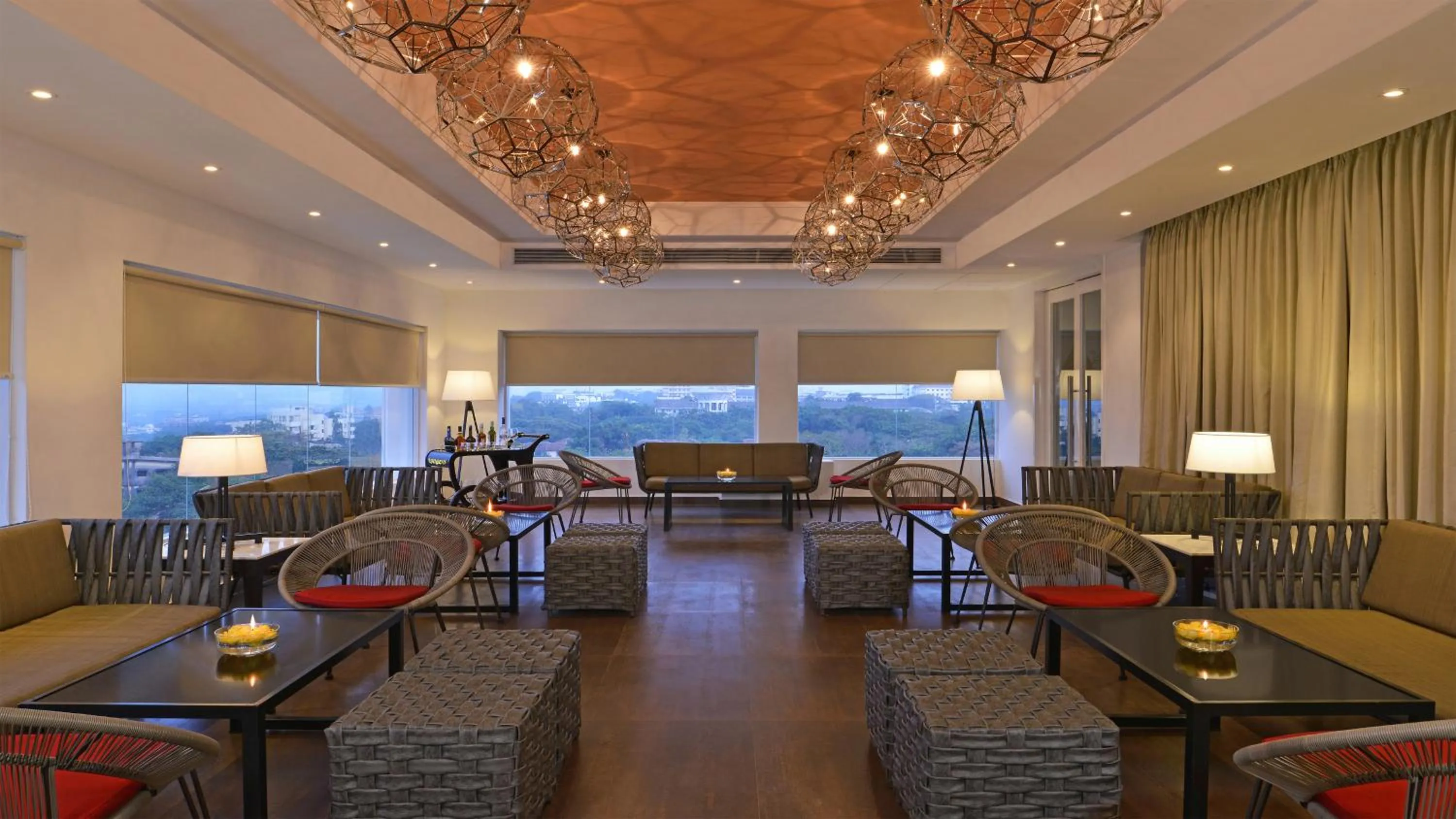 Lounge or bar in Country Inns & Suites By Radisson Manipal