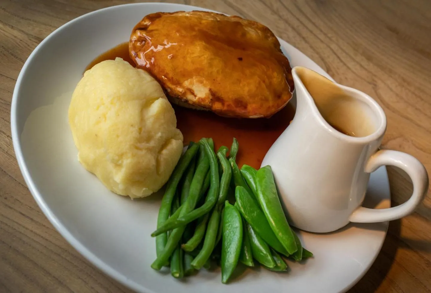 Food in The White Lion, Soberton