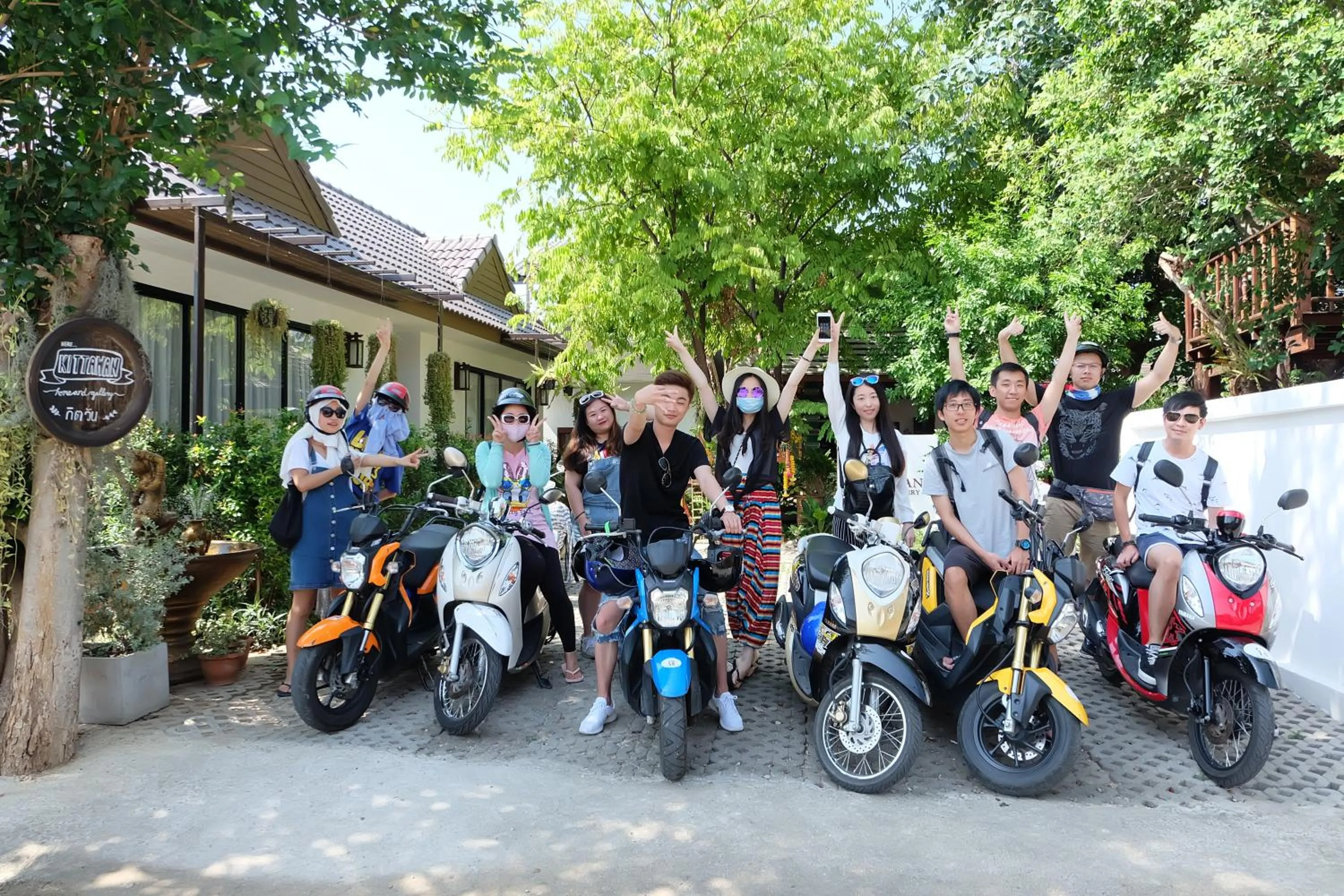 People in Kittawan Home&Gallery