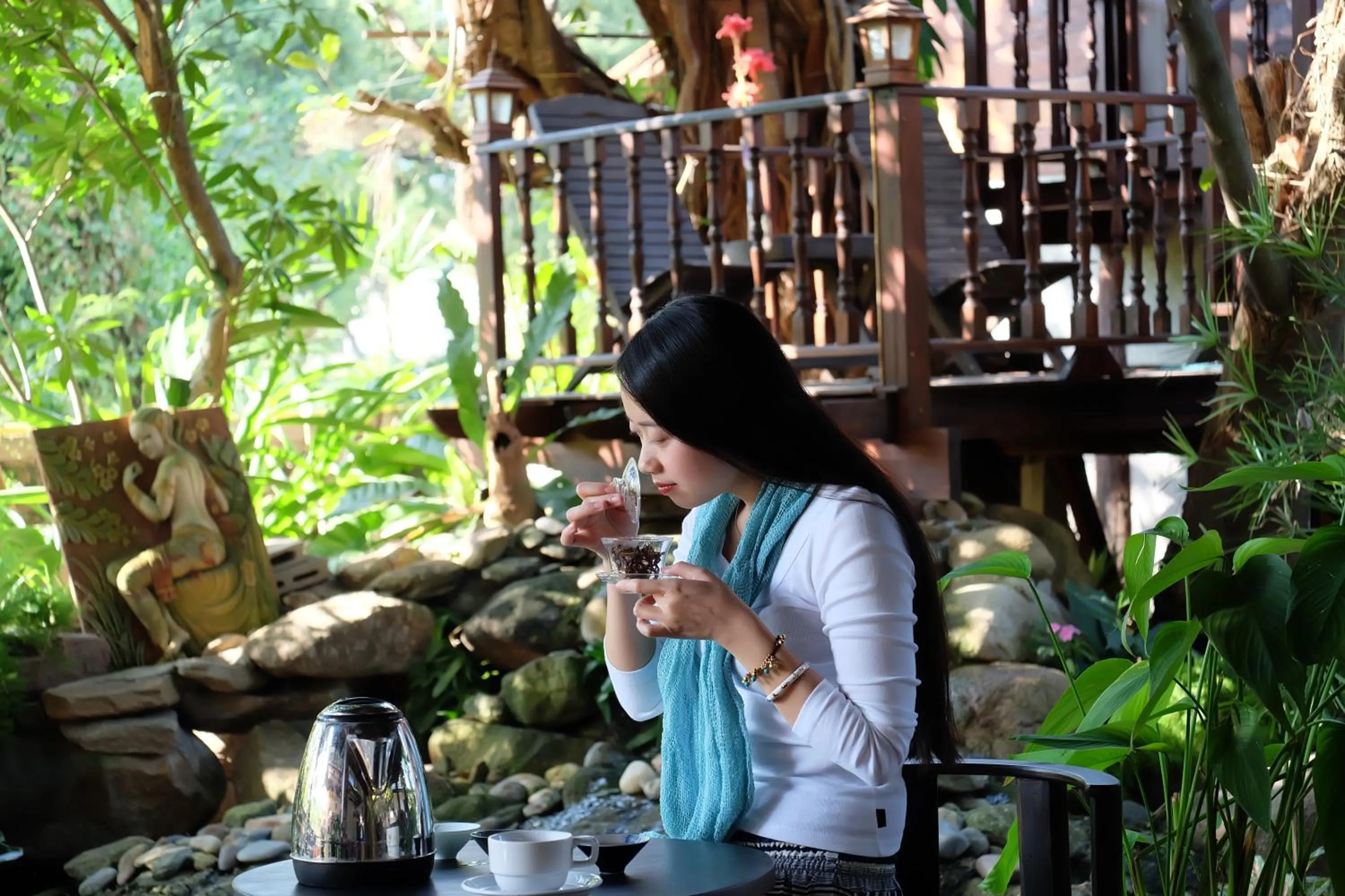 Guests in Kittawan Home&Gallery