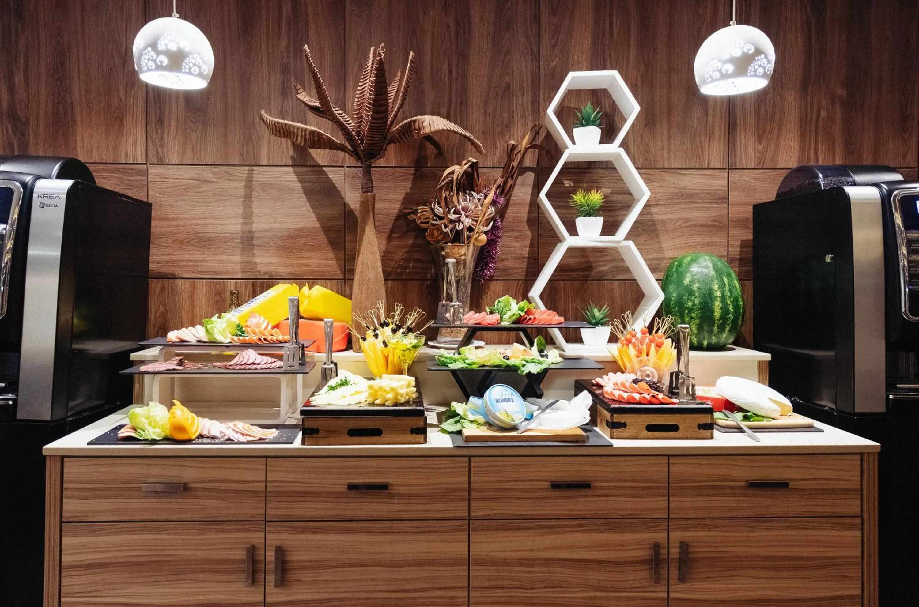 Food in AZ Hôtels Zeralda