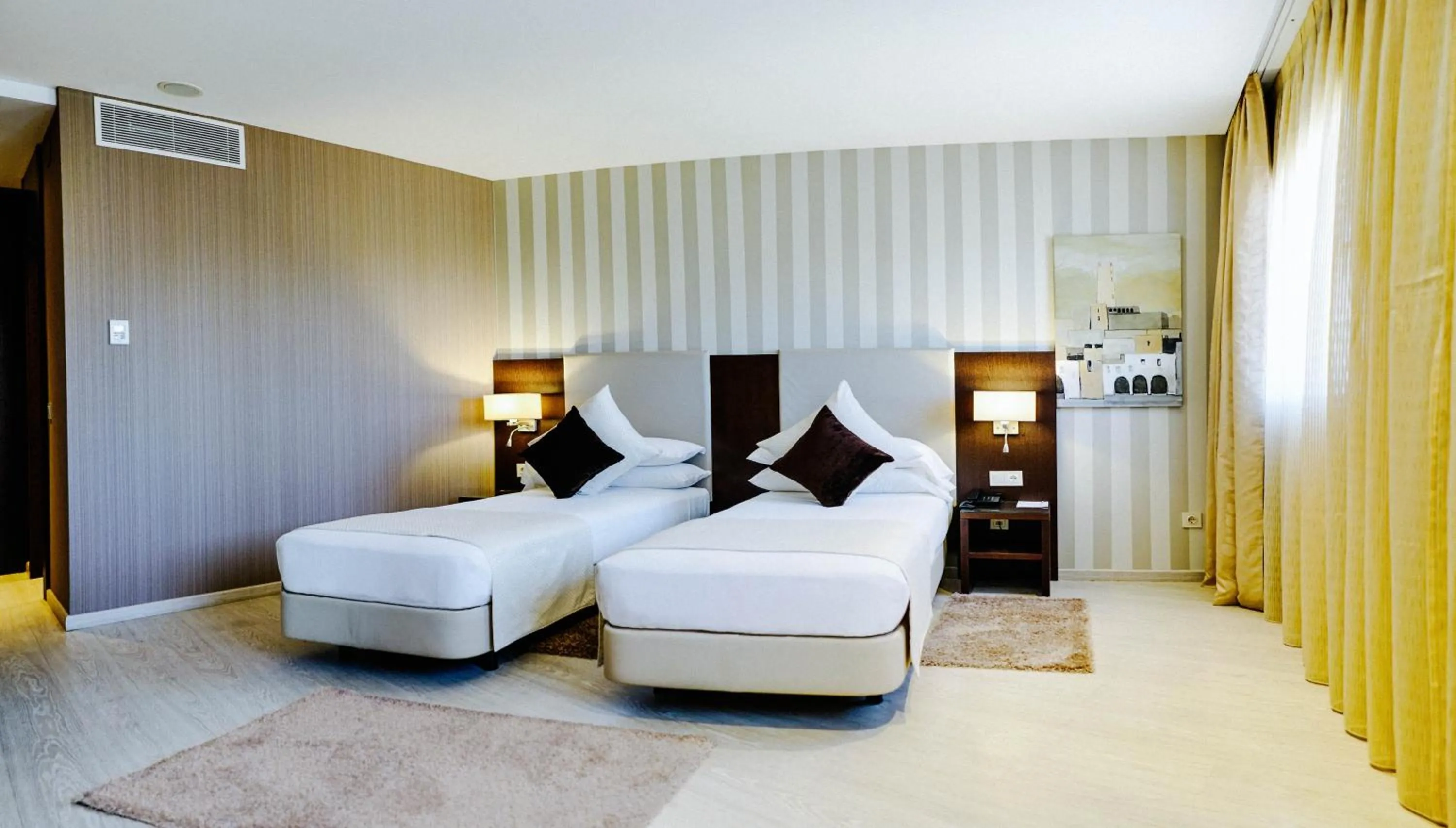 Photo of the whole room, Bed in AZ Hôtels Zeralda