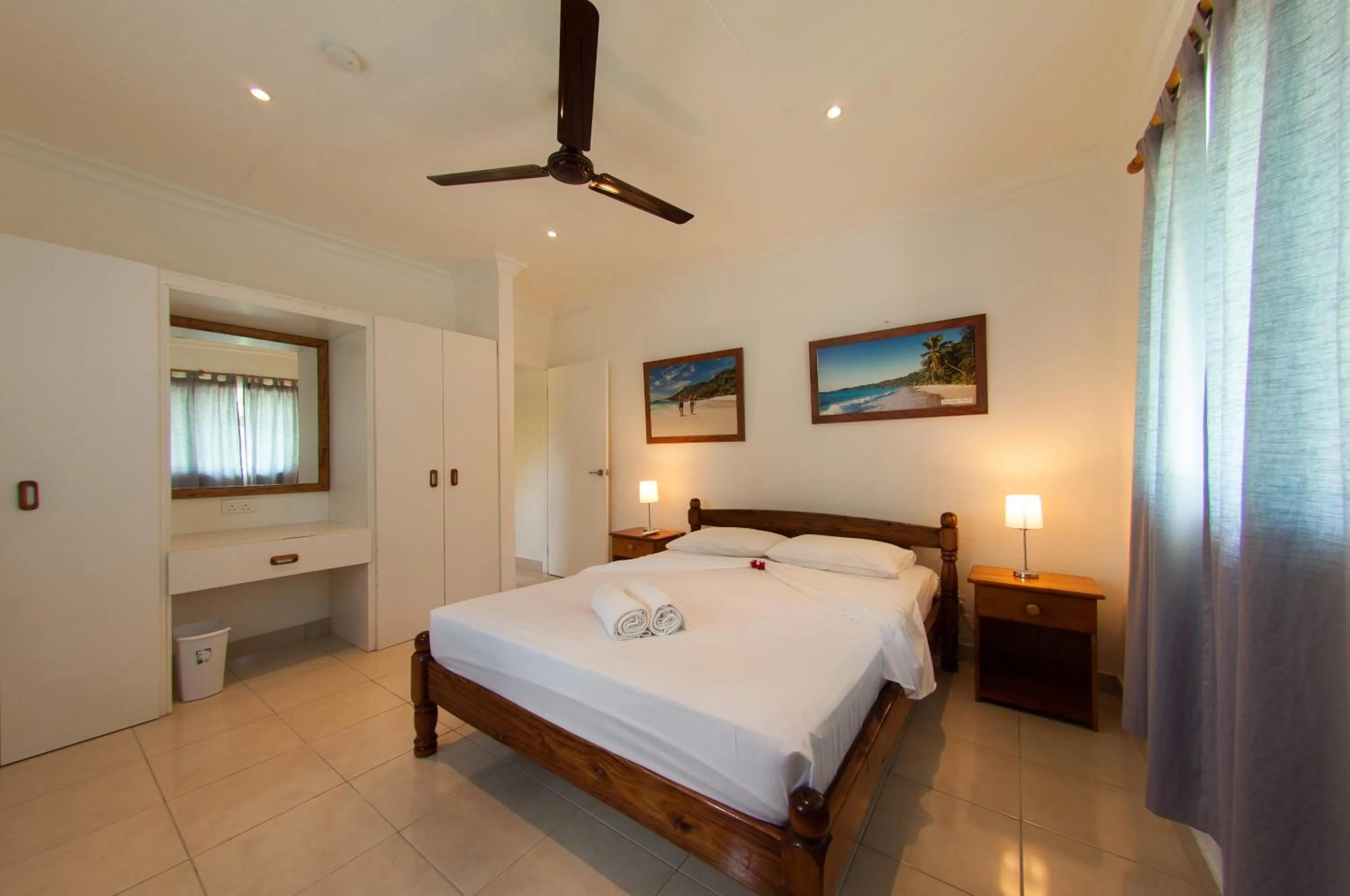 Photo of the whole room, Bed in Villas Idea
