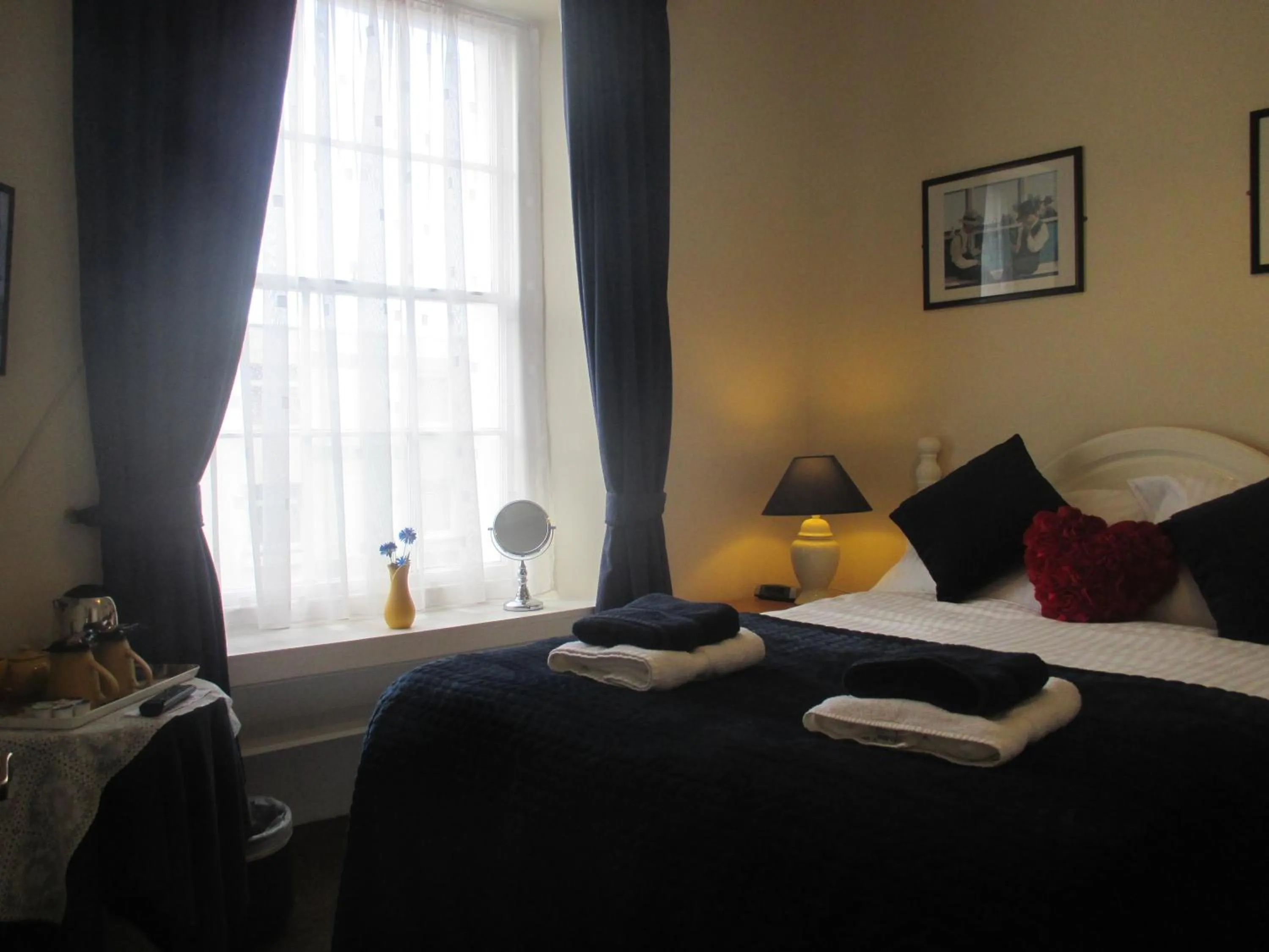 Bed in Caledonia Guest House