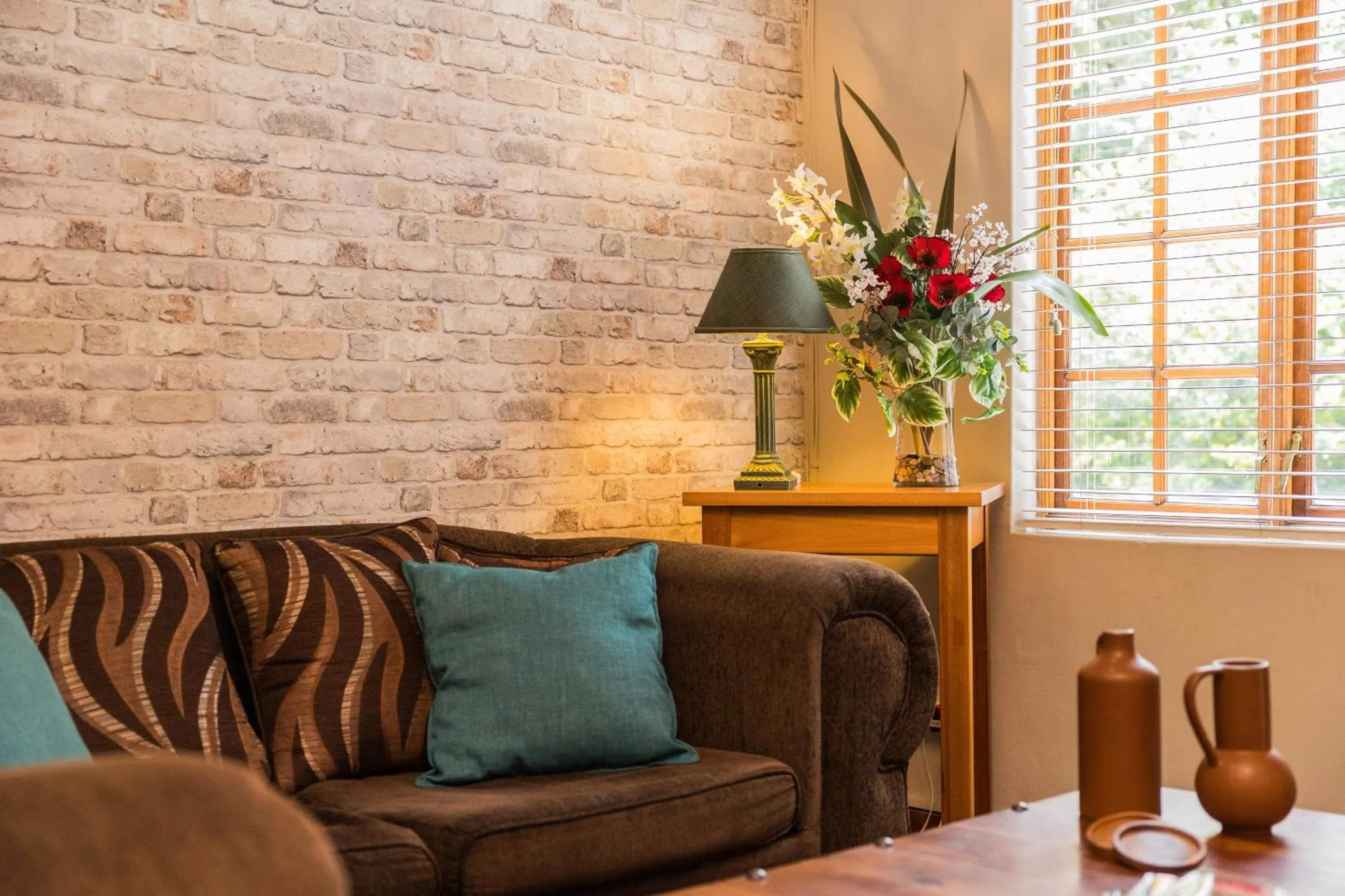 Living room in Rozendal Guest House