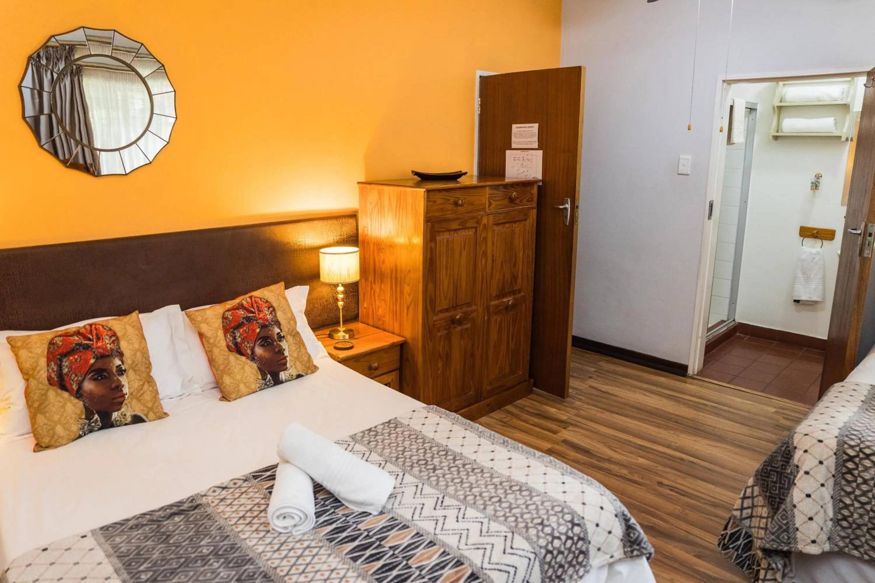 Bed in Rozendal Guest House