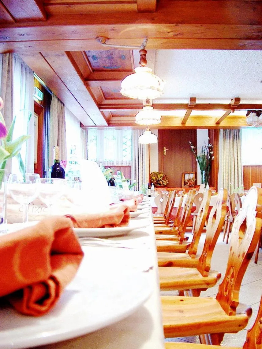 Restaurant/places to eat in Hotel Beau Sejour