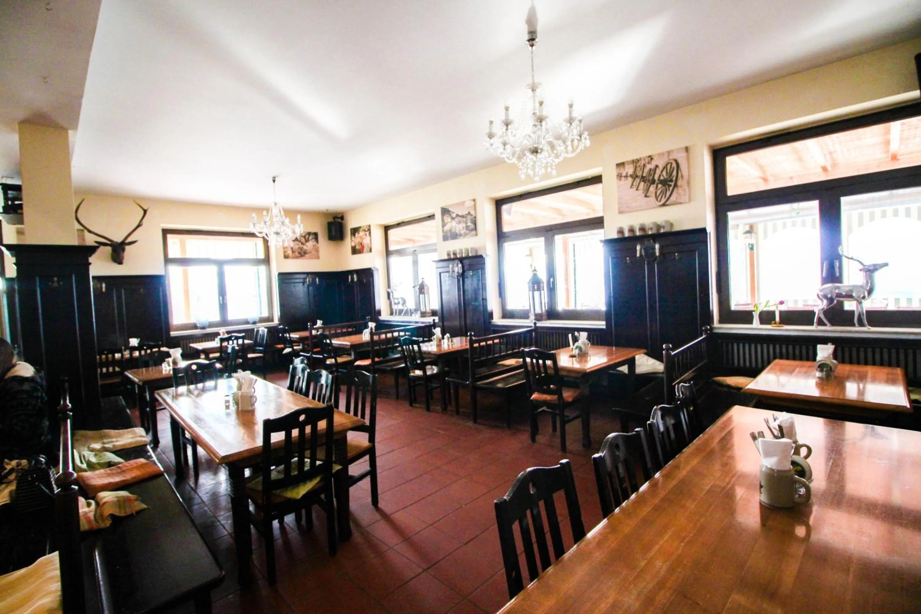 Restaurant/places to eat in Jagerhof