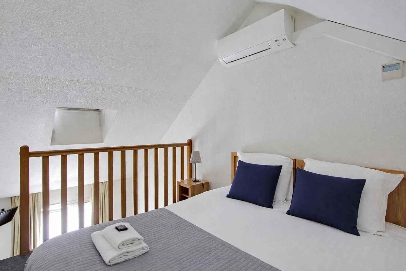 Bedroom, Bed in Les Lilas Serviced Apartments