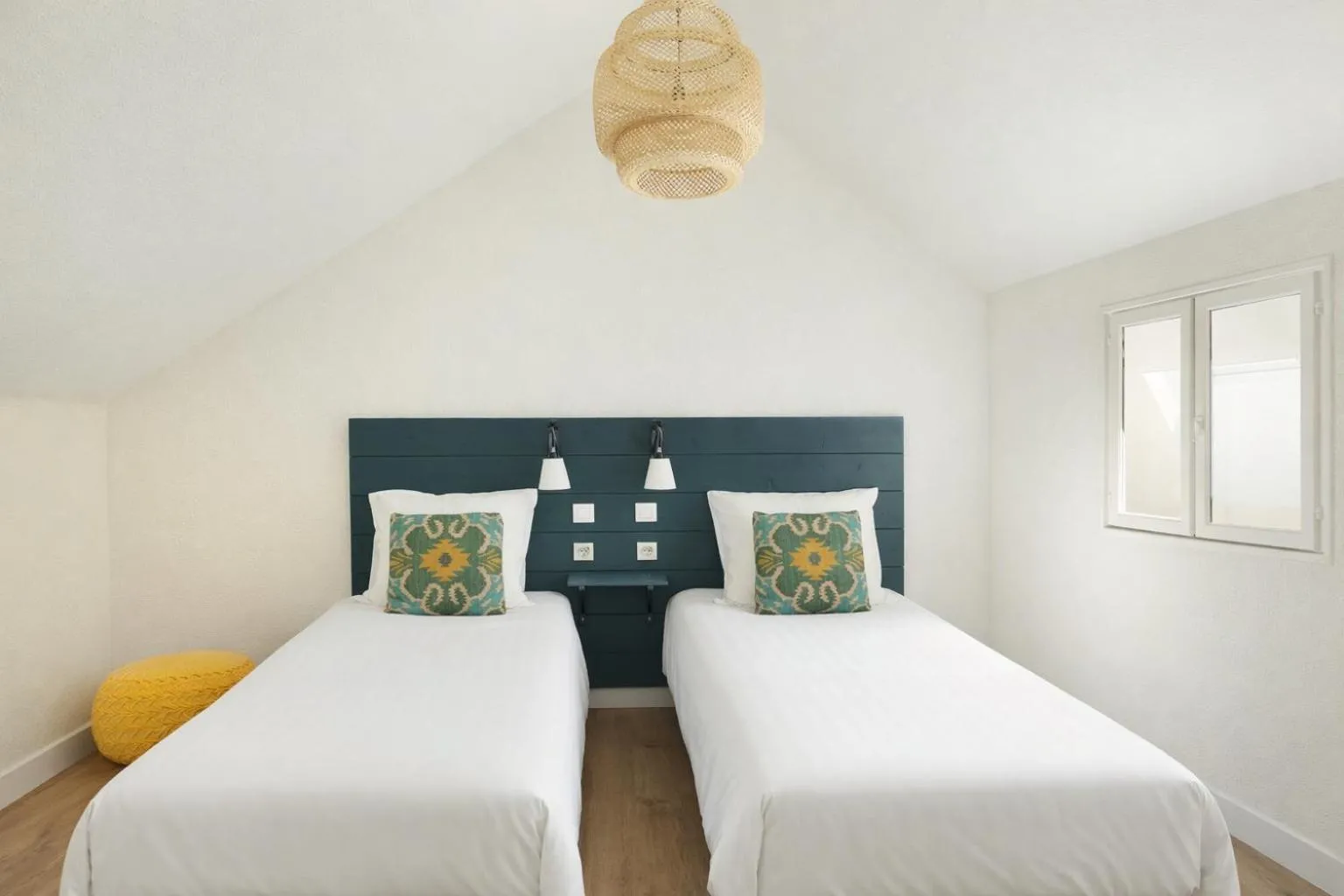 Bed in Les Lilas Serviced Apartments