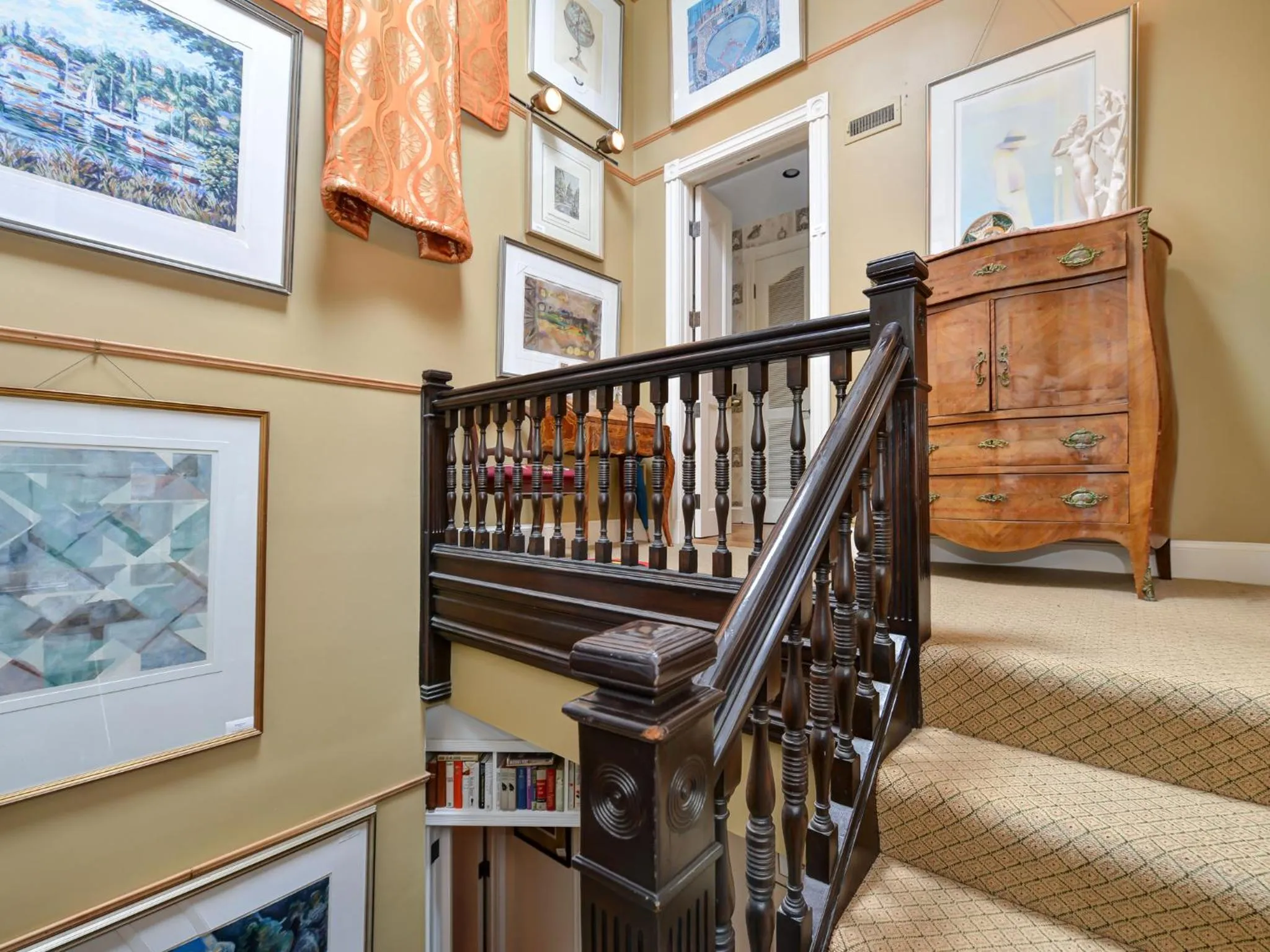 Decorative detail in The Mansion on O Street