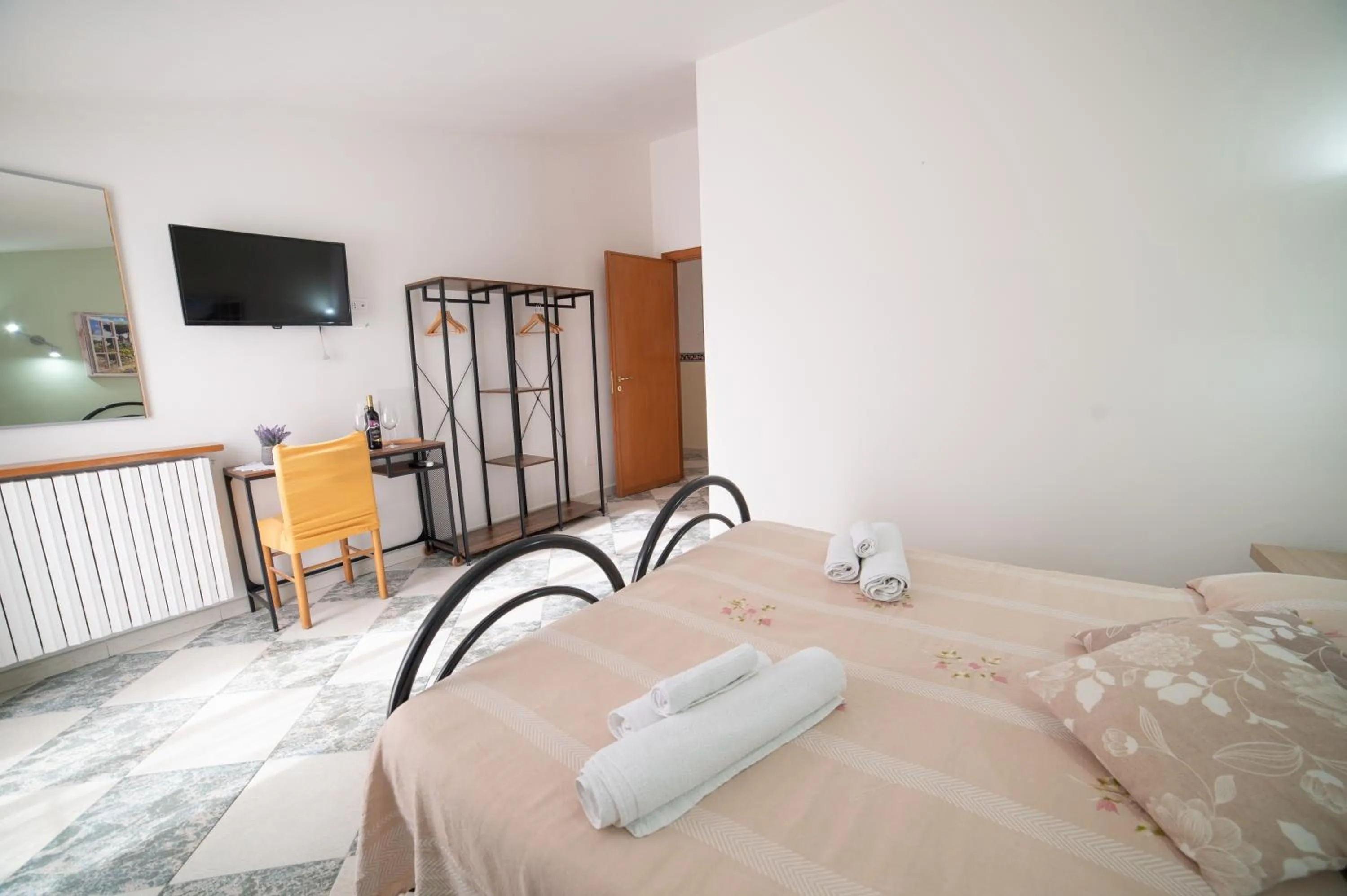 Photo of the whole room, Bed in B&B Belvedere