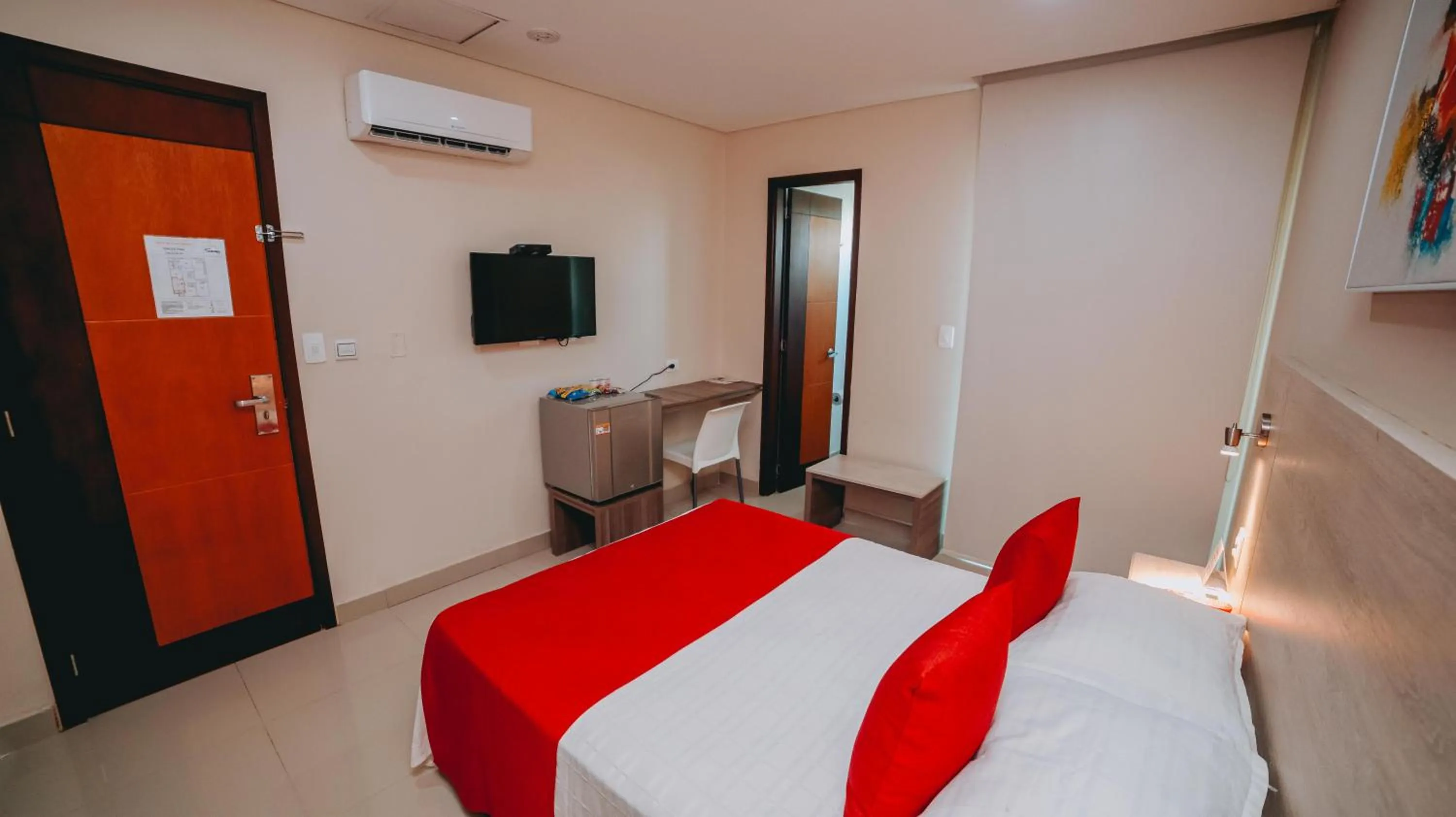 Photo of the whole room, Bed in Hotel Seven Monteria