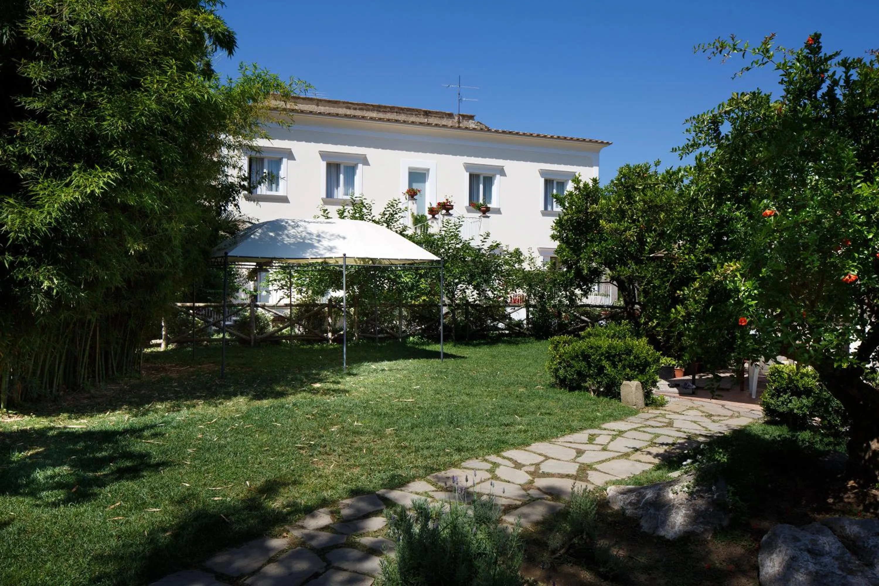 Property building in Villa Don Camillo