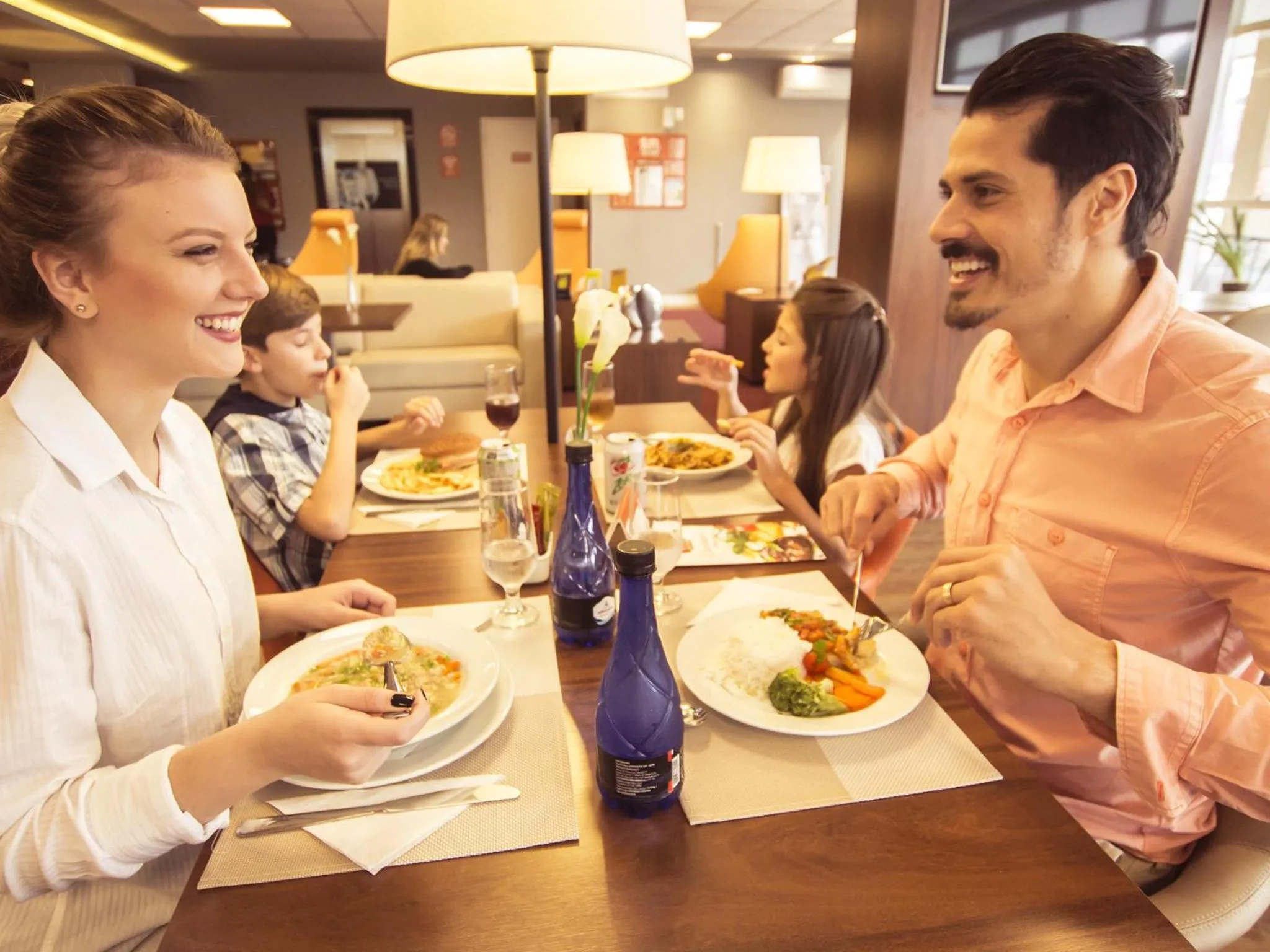 Restaurant/places to eat in Hotel 10 Palmas