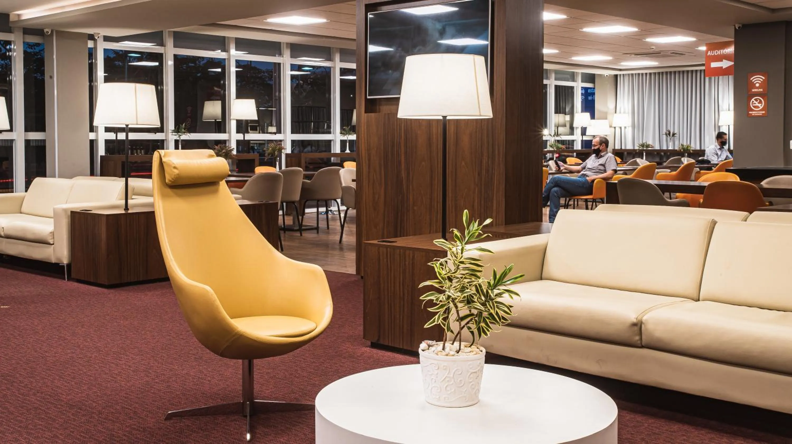 Lobby or reception in Hotel 10 Palmas