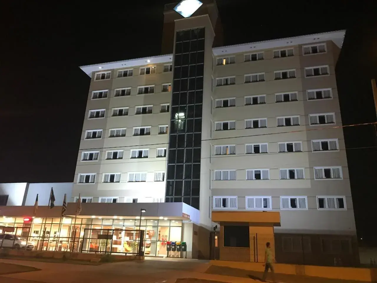 Facade/entrance in Hotel 10 Palmas Facade/entrance in Hotel 10 Palmas