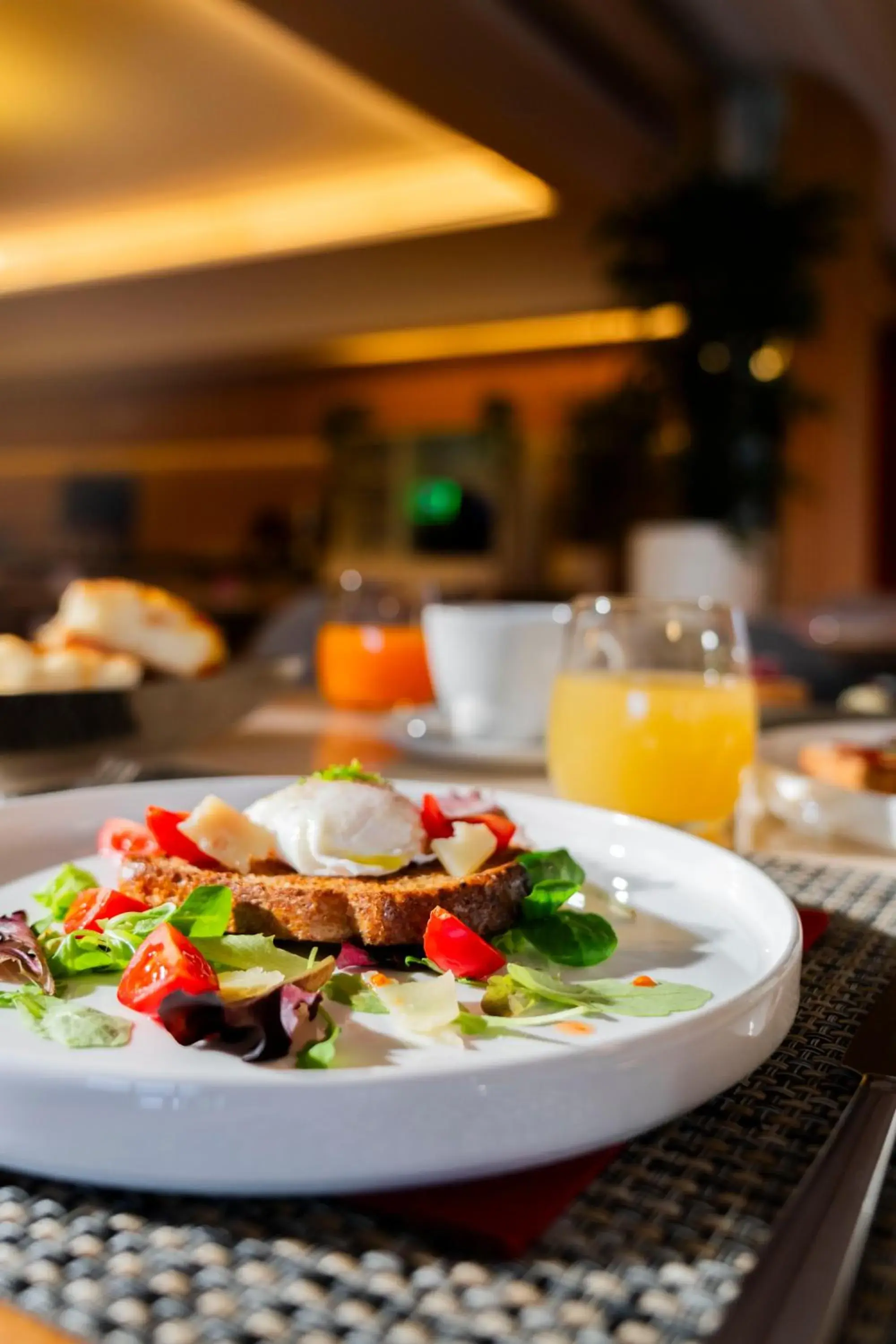 Restaurant/places to eat in UNAHOTELS Varese Restaurant/places to eat in UNAHOTELS Varese