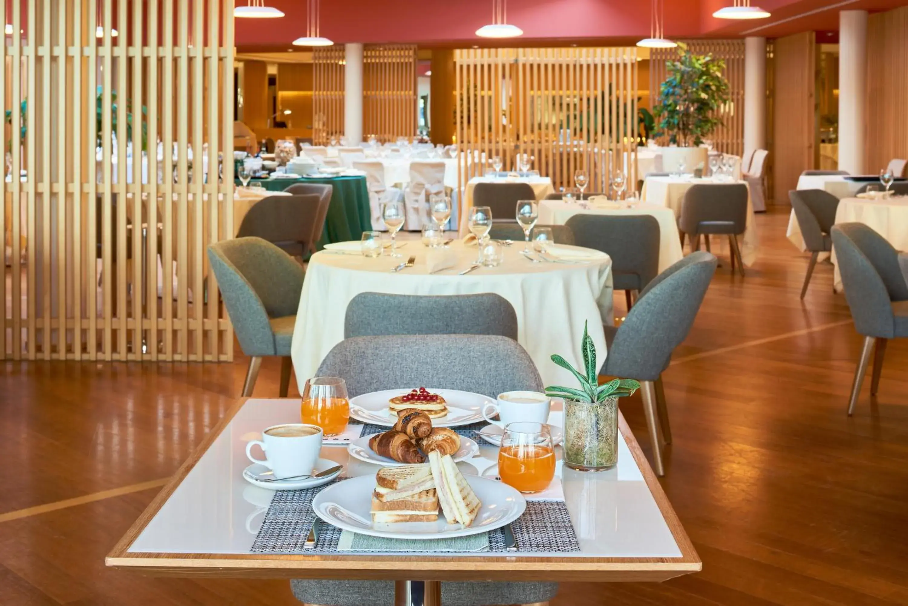 Restaurant/places to eat in UNAHOTELS Varese Restaurant/places to eat in UNAHOTELS Varese